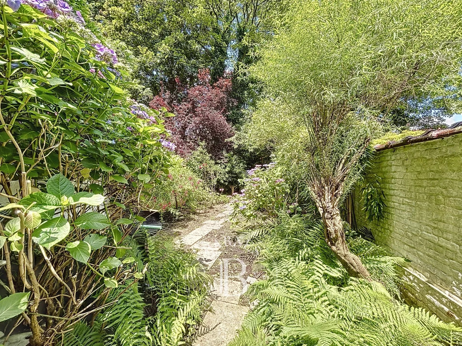 Uccle-Winston Churchill- Grande maison avec garage et jardin