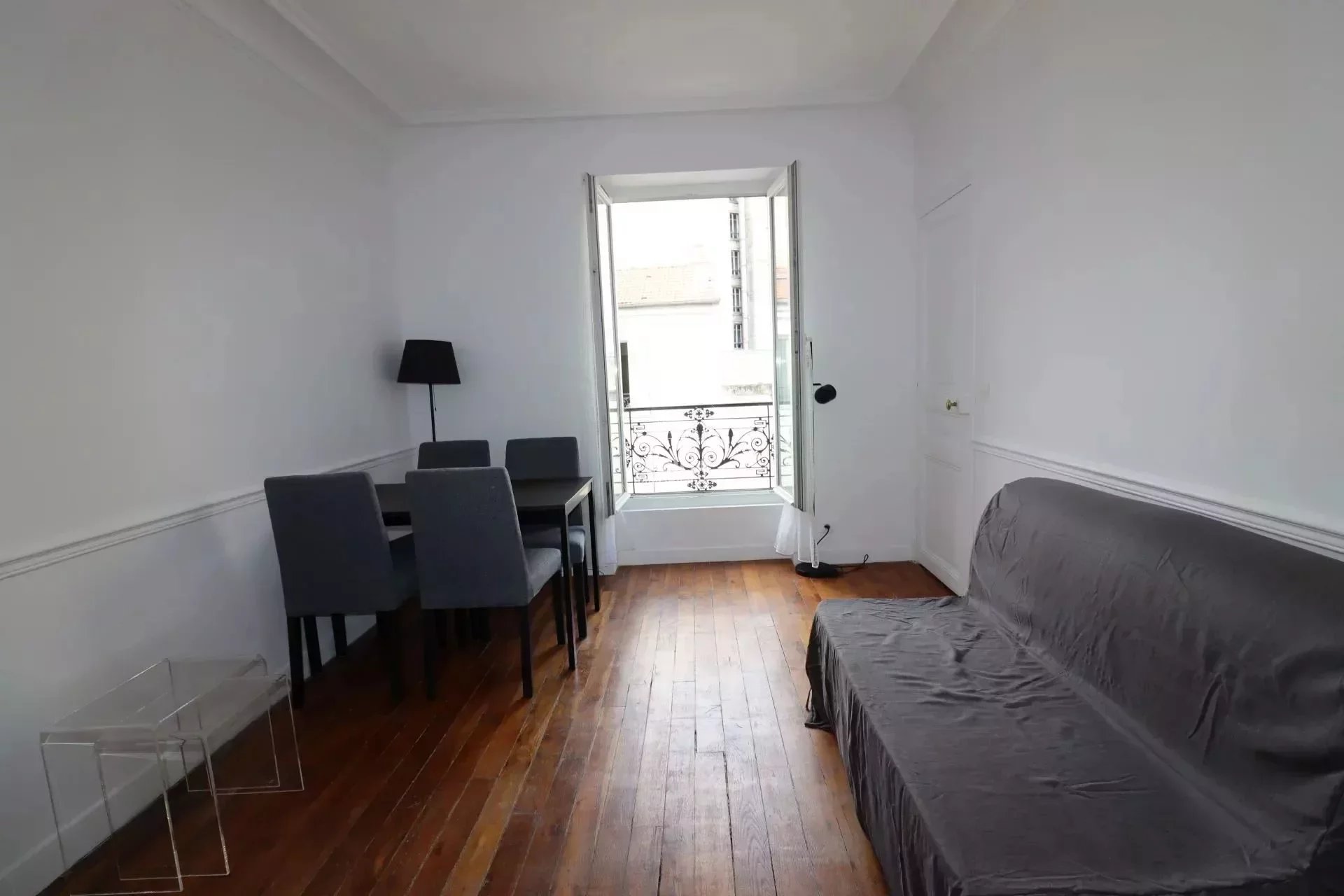 2 Pièces 34,7 m2  2ème étage ascenseur PARIS 75015