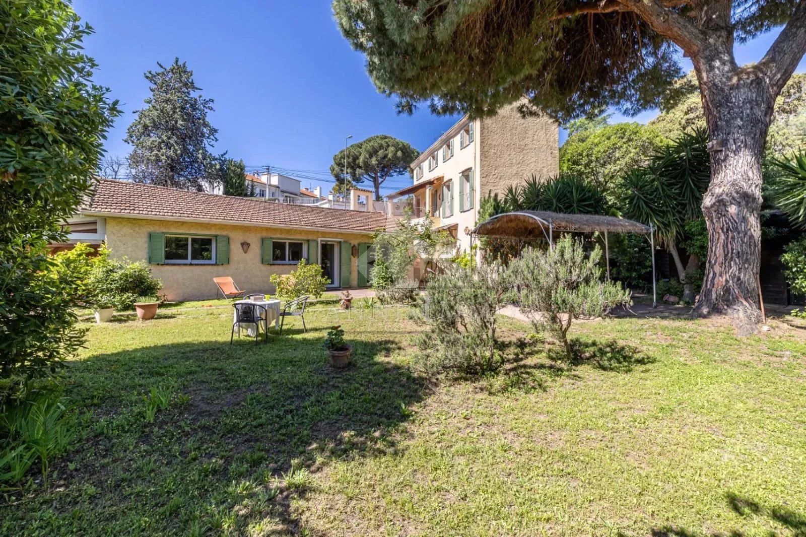 Vente Maison 165m² 5 Pièces à Cannes (06400) - Cannisimmo