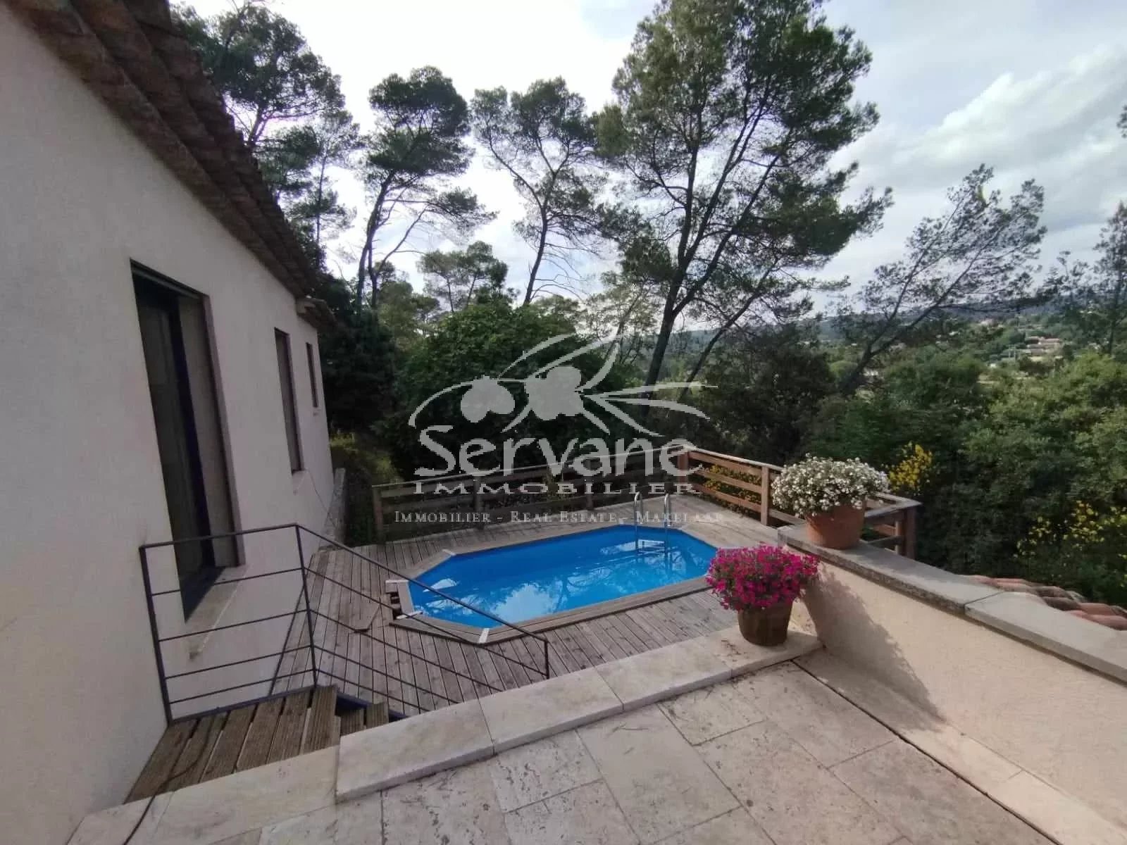 LORGUES FOR SALE LARGE VILLA T5 BEDROOMS