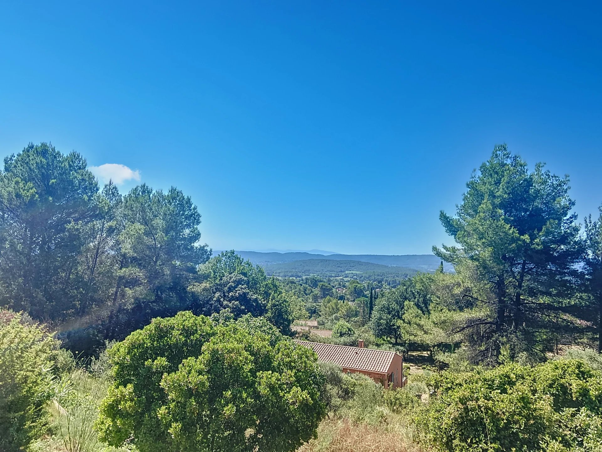 Cotignac, vue panoramique à vous couper le souffle!