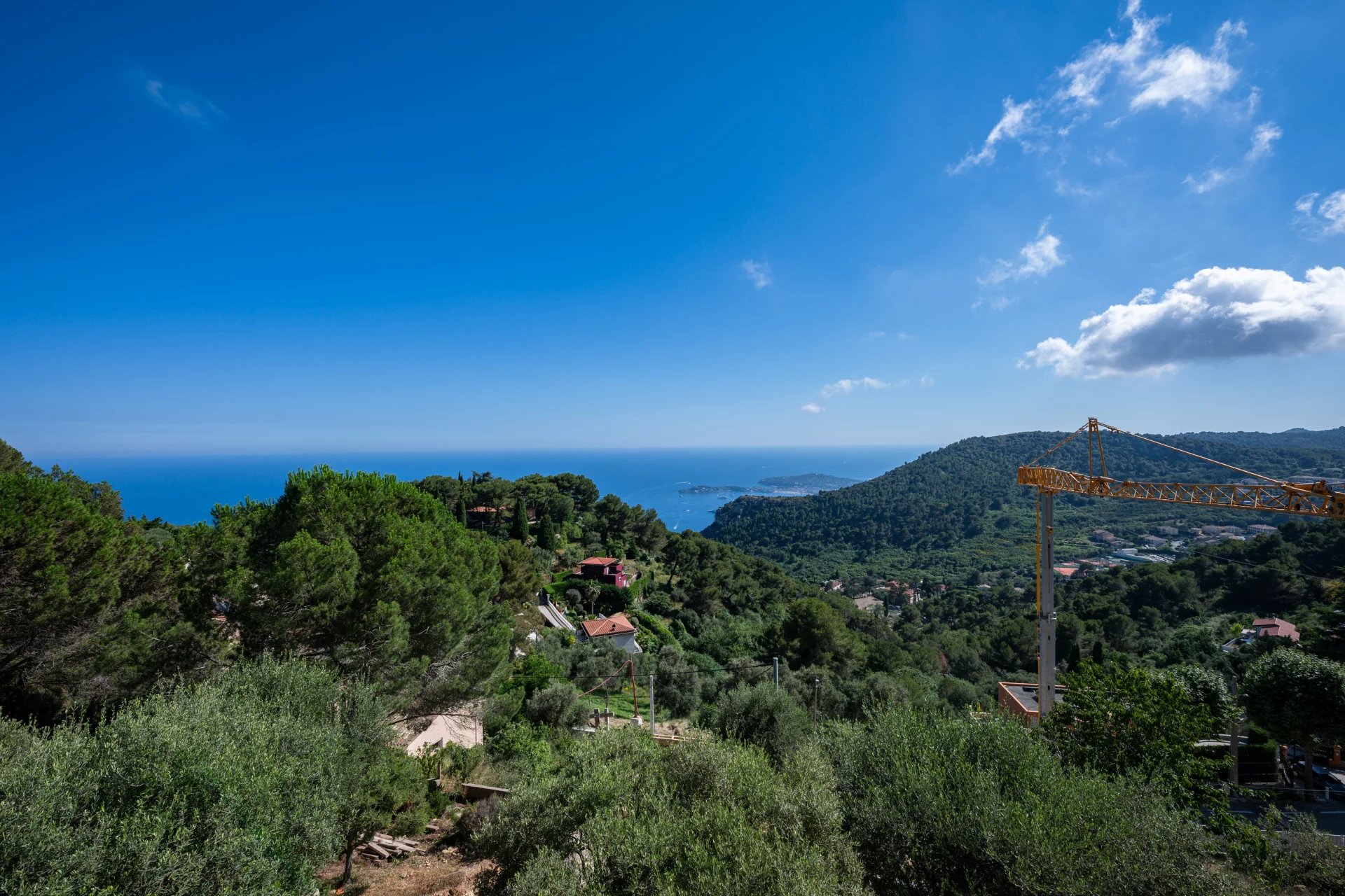 EZE | VILLA TO BE COMPLETED | 1000m² LIVING SPACE | 1 HECTARE OF LAND | SEA VIEW
