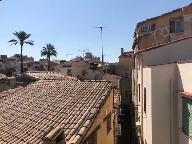 Old Antibes, town house for sale 2 bedrooms