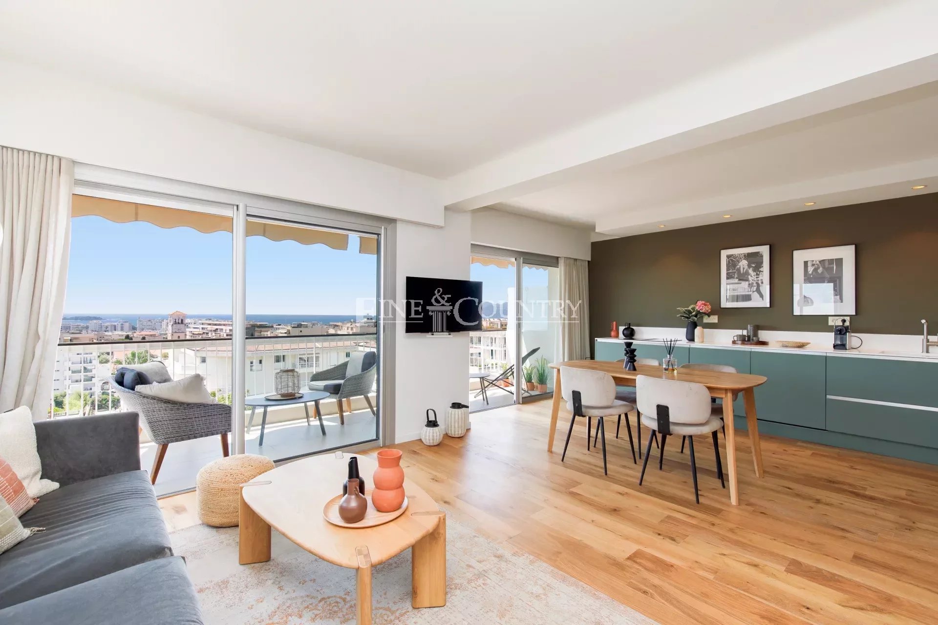 Sea View apartment for sale in Basse Californie, Cannes