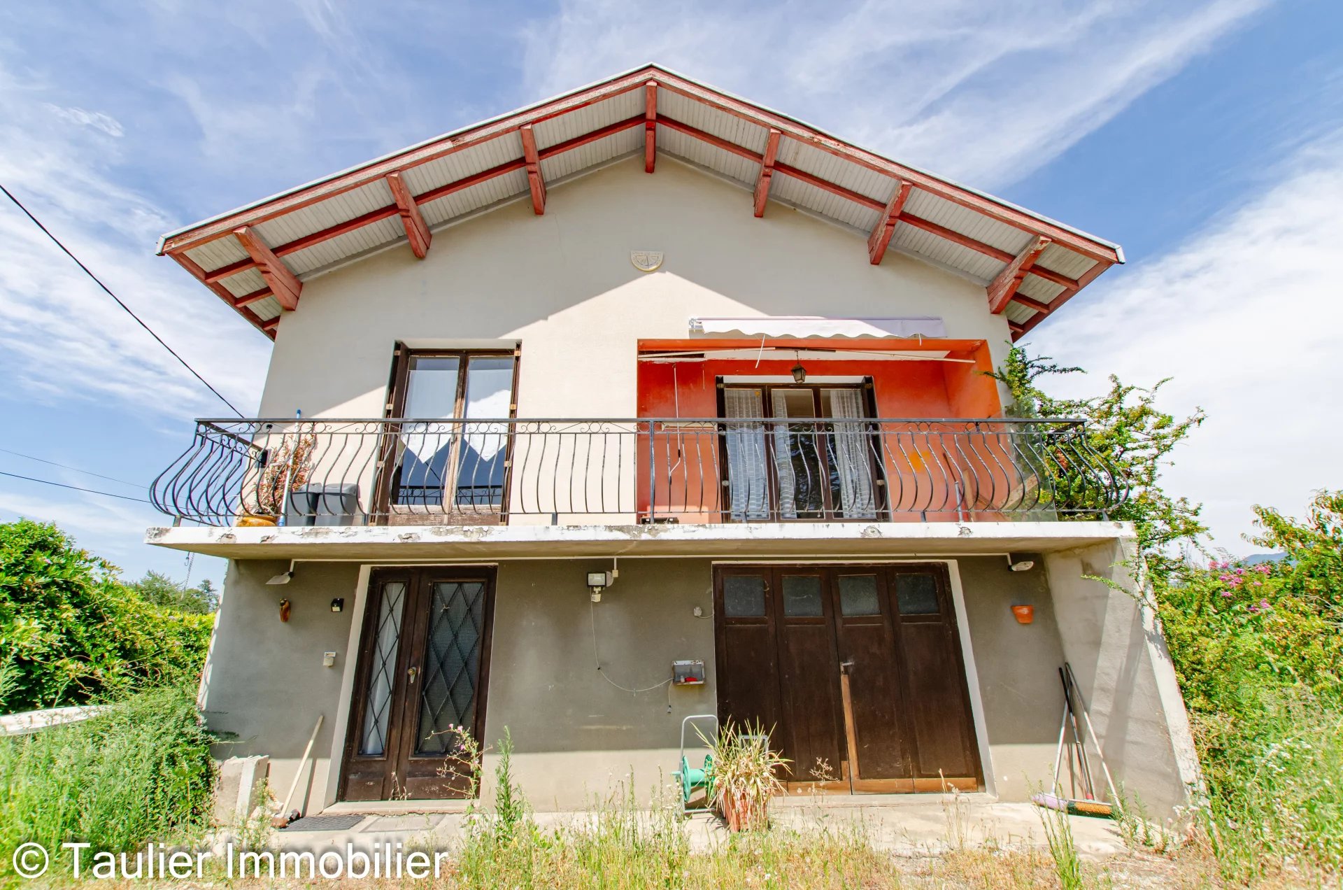 Maison à rénover sur terrain 1080m² avec belle vue Vercors