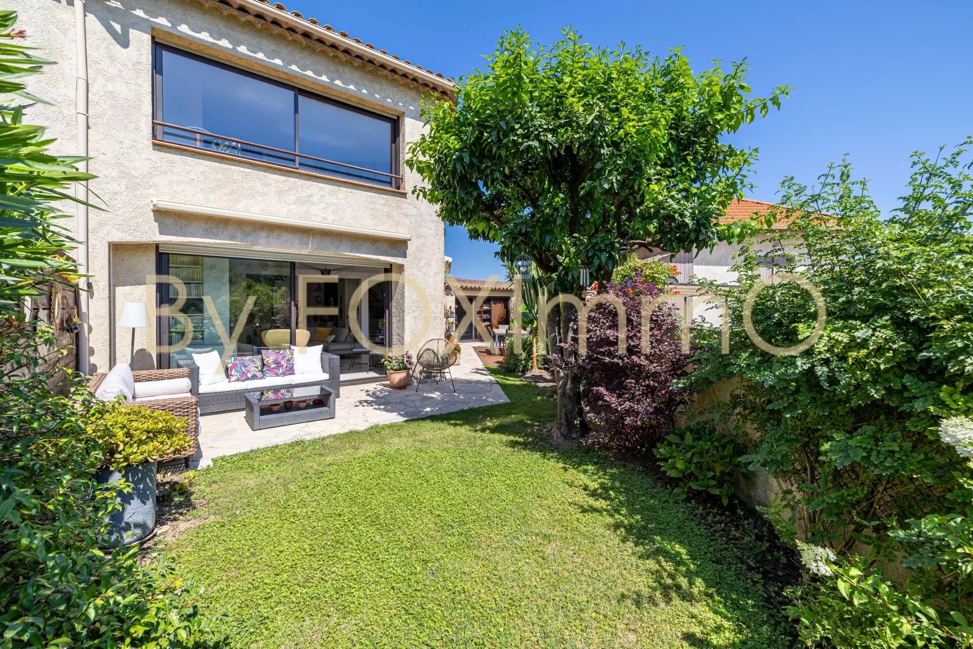 For sale a magnificent house Vence, 4 rooms open view in absolute calm