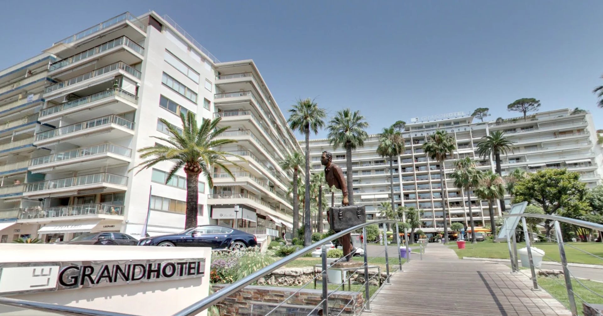 CANNES CROISETTE - RESIDENCE GRAND HOTEL - A RENOVER