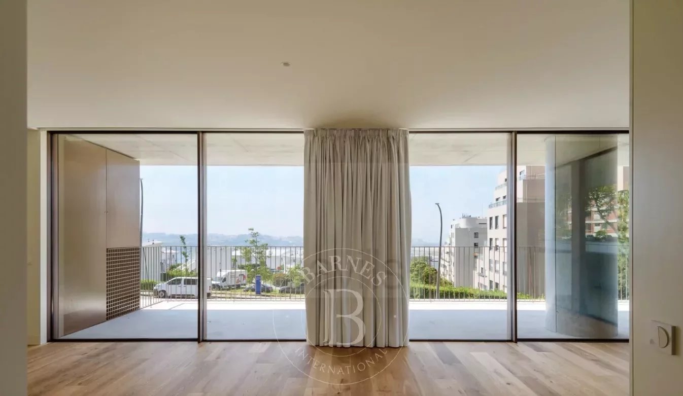 Penthouse Porto - picture 2 title=