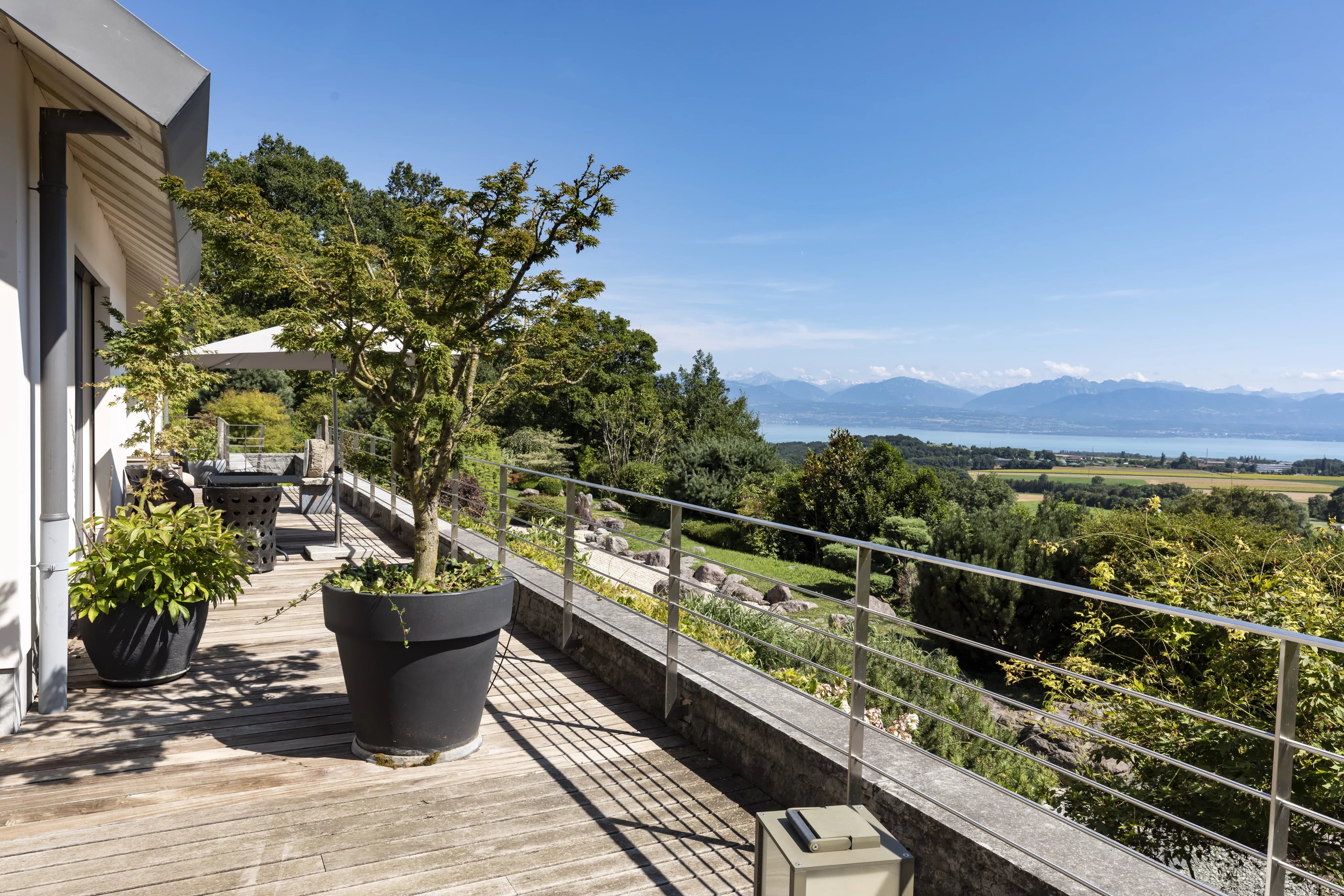 Superbe maison d'architecte avec piscine intérieure