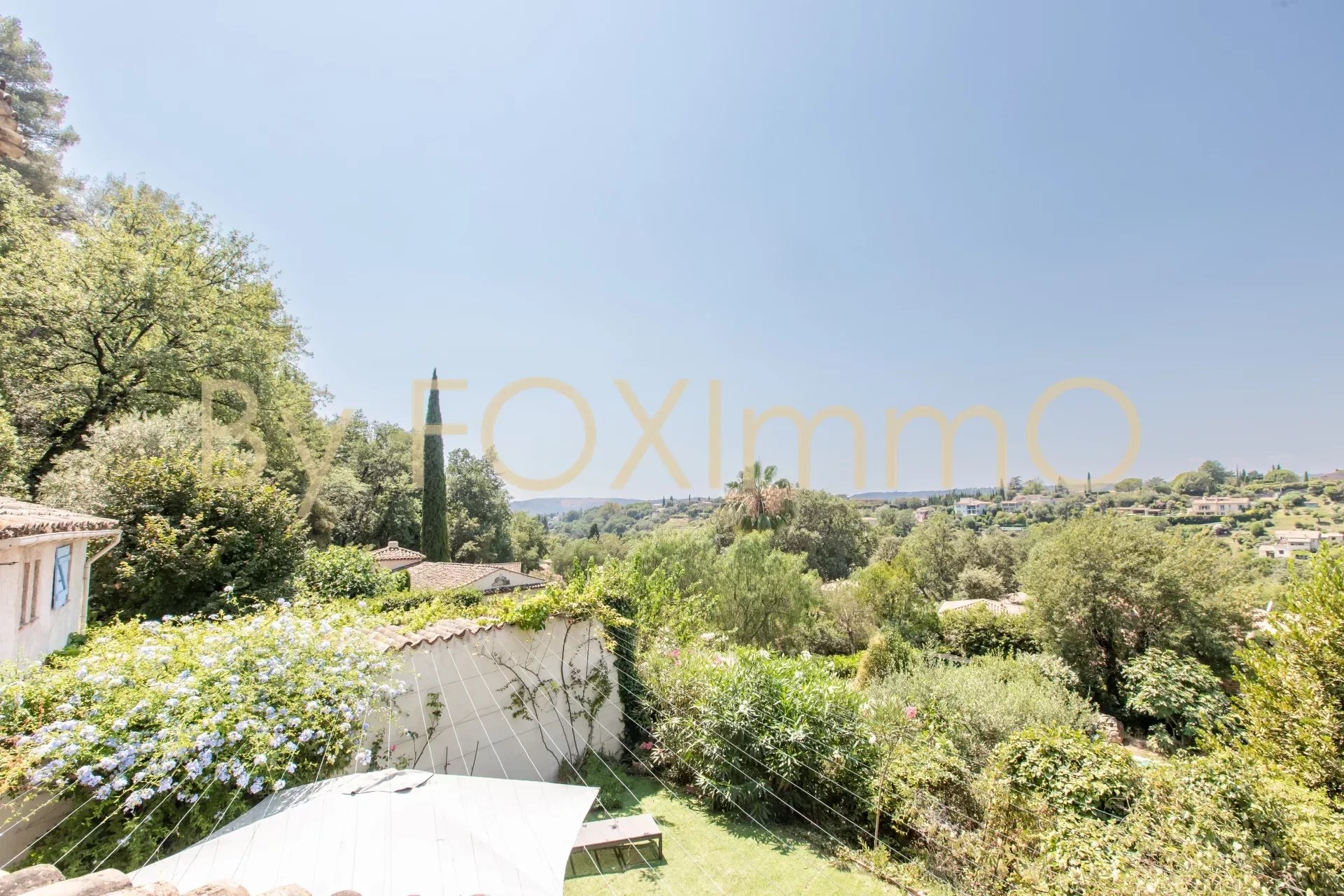 Saint Paul de vence , house in provençal farmhouse, dominant position, beautiful view, absolute peace and quiet, private swimming pool garden, car park