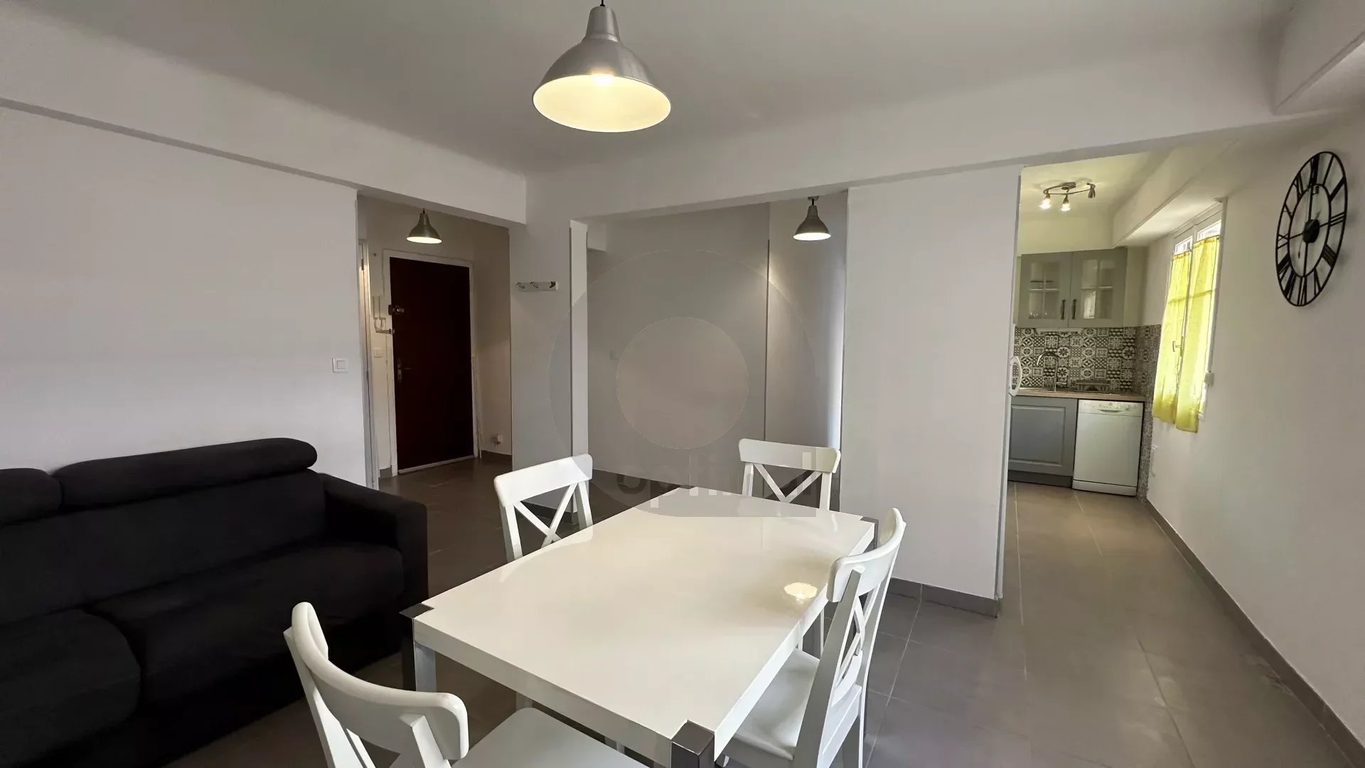 APPARTEMENT DEUX PIECES MENTON CENTRE VILLE