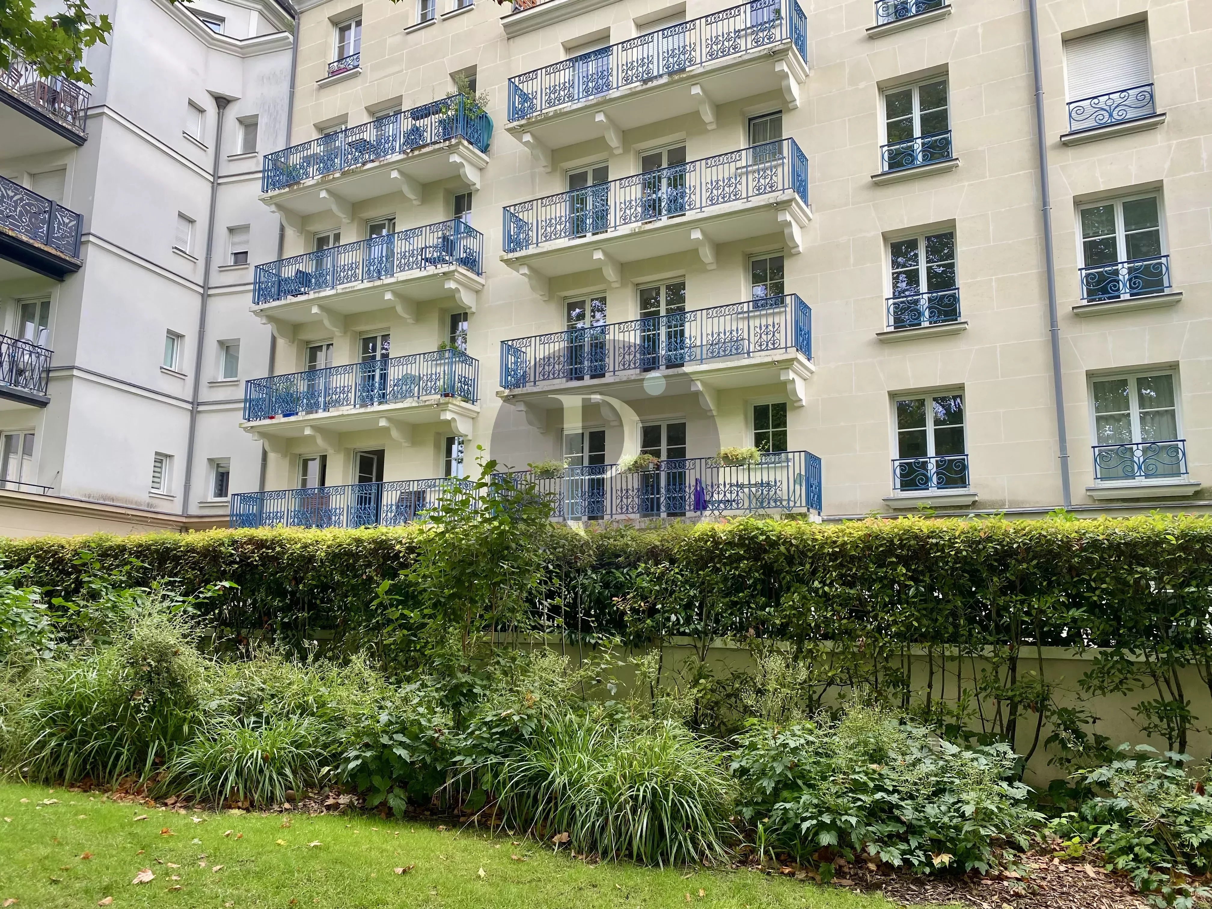 vente-appartement-3-pieces-le-plessis-robinson-85130265