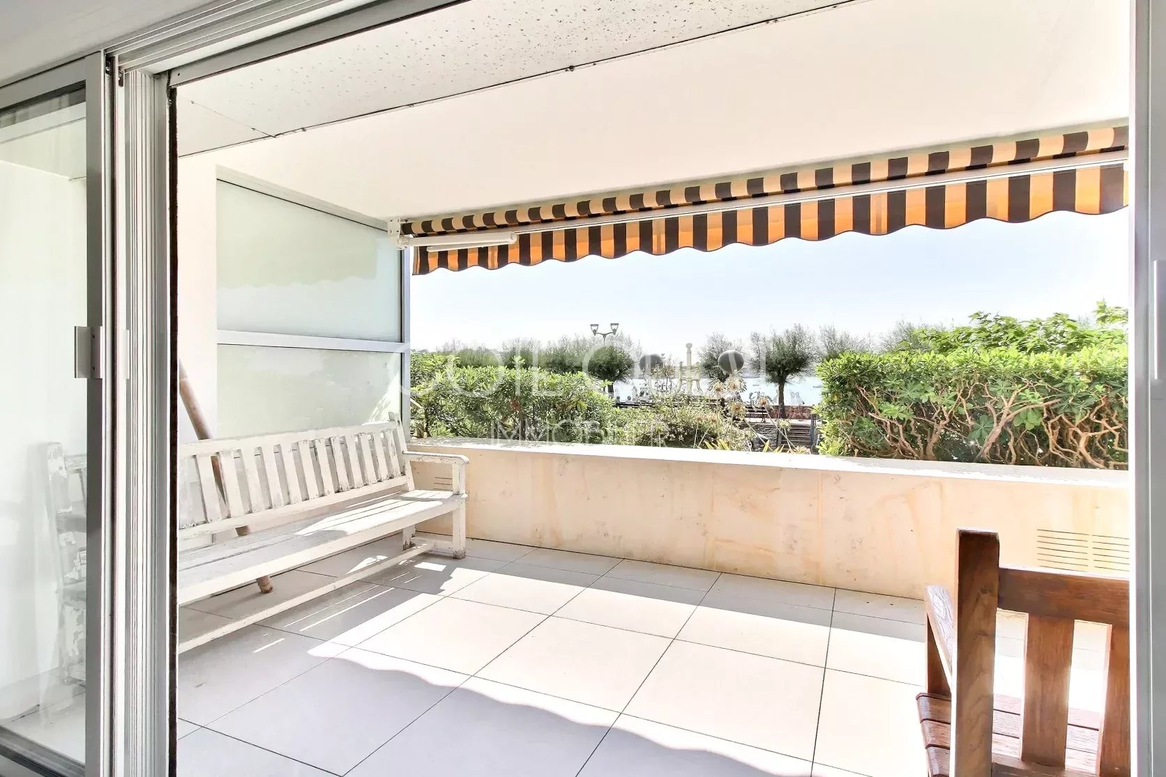 À VENDRE SAINT-JEAN-DE-LUZ - APPARTEMENT VUE MER AVEC TERRASSE ET PARKING