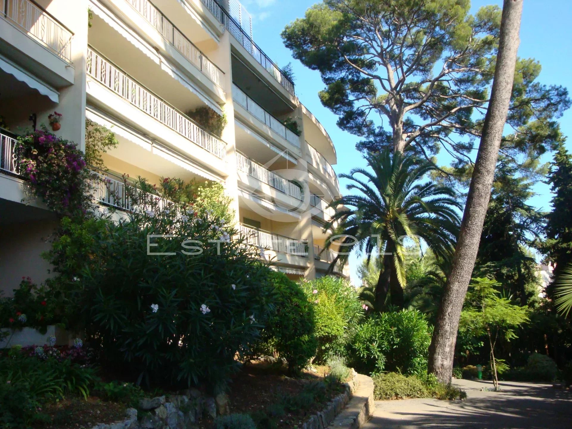 LE CANNET- 3 PIECES 87,60 m² - PARKING/CAVE