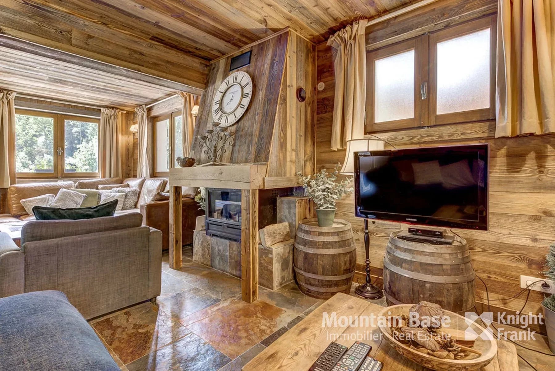 Photo of 5-bedroom chalet right next to the ski lift in Morzine