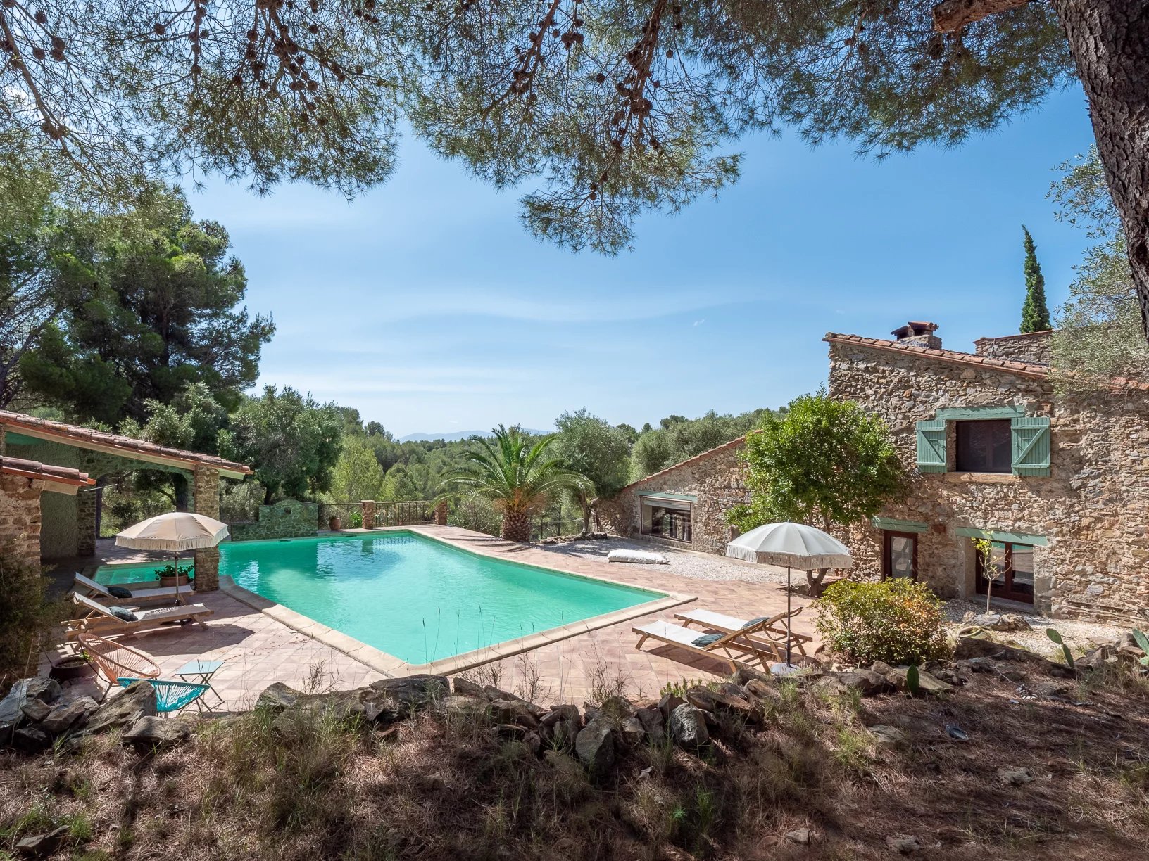 AUTHENTIC STONE FARMHOUSE WITH POOL AND VIEWS, 1.9 HECTARES, ESPIRA DE L'AGLY