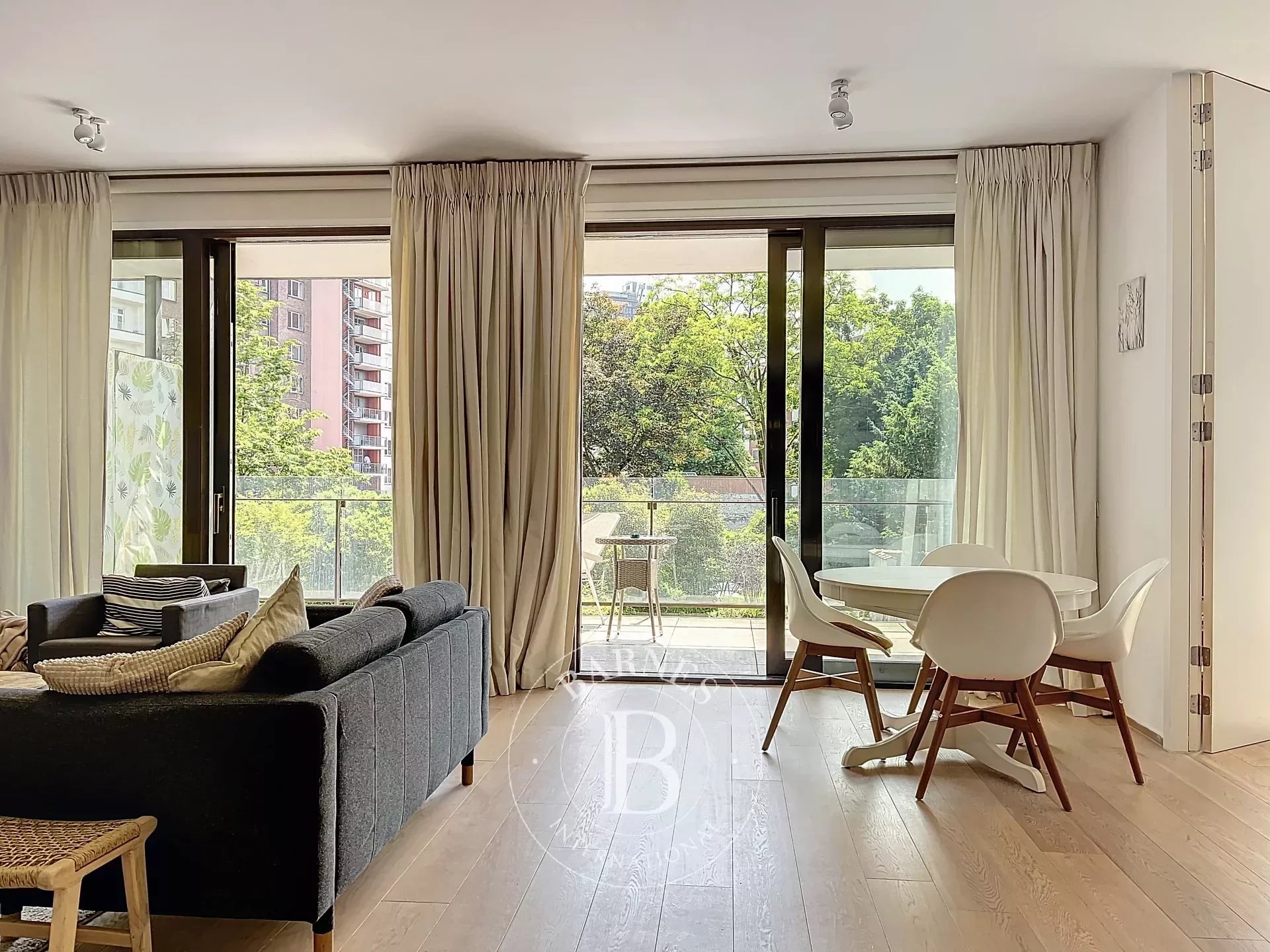 Parc Tenbosch - Magnifique appartement 2ch + grande terrasse + 2 parkings