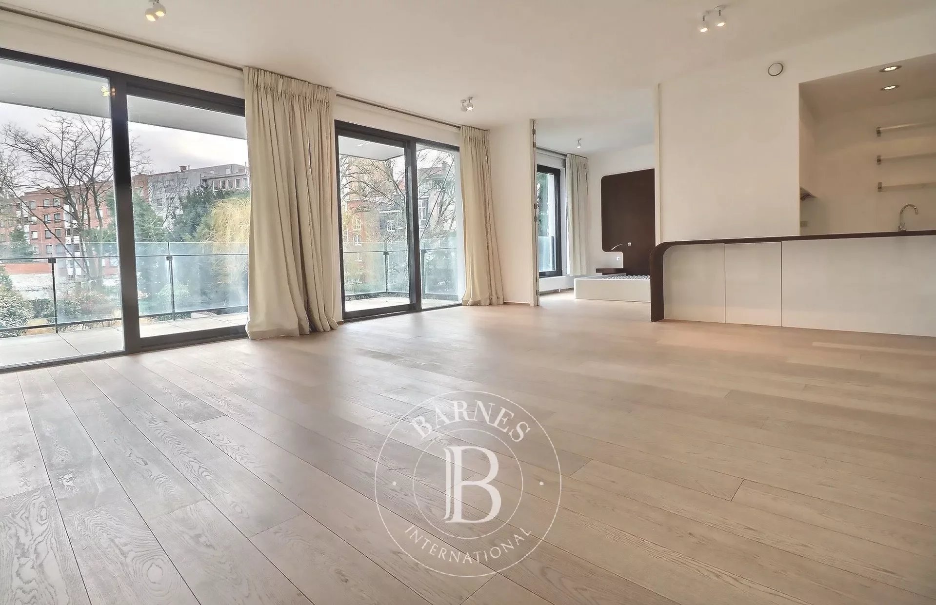 Parc Tenbosch - Magnifique appartement 2ch + grande terrasse + 2 parkings