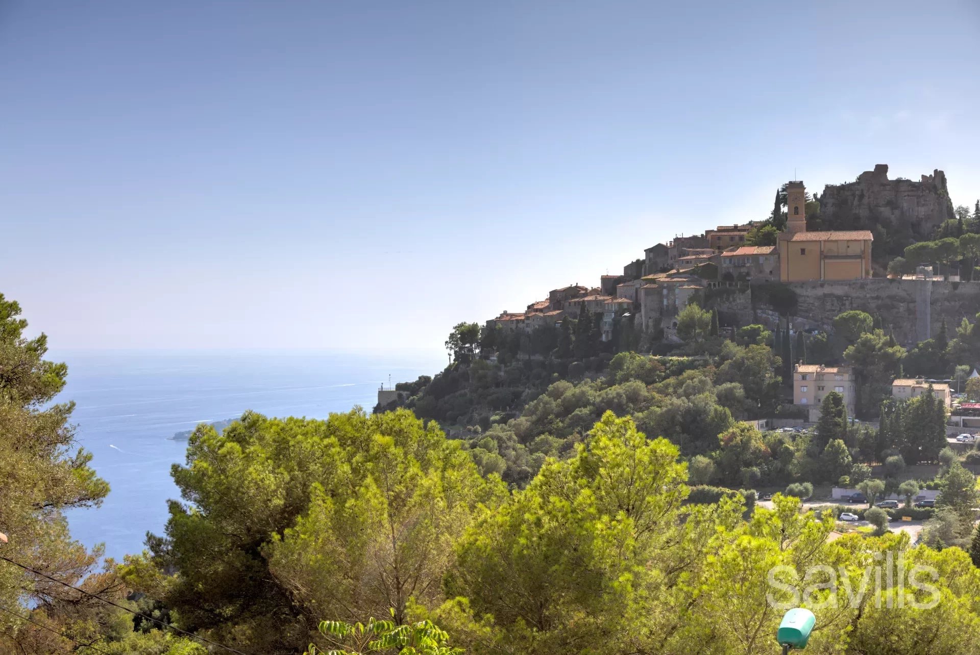 3 bedroom apartment with stunning views of Eze Village