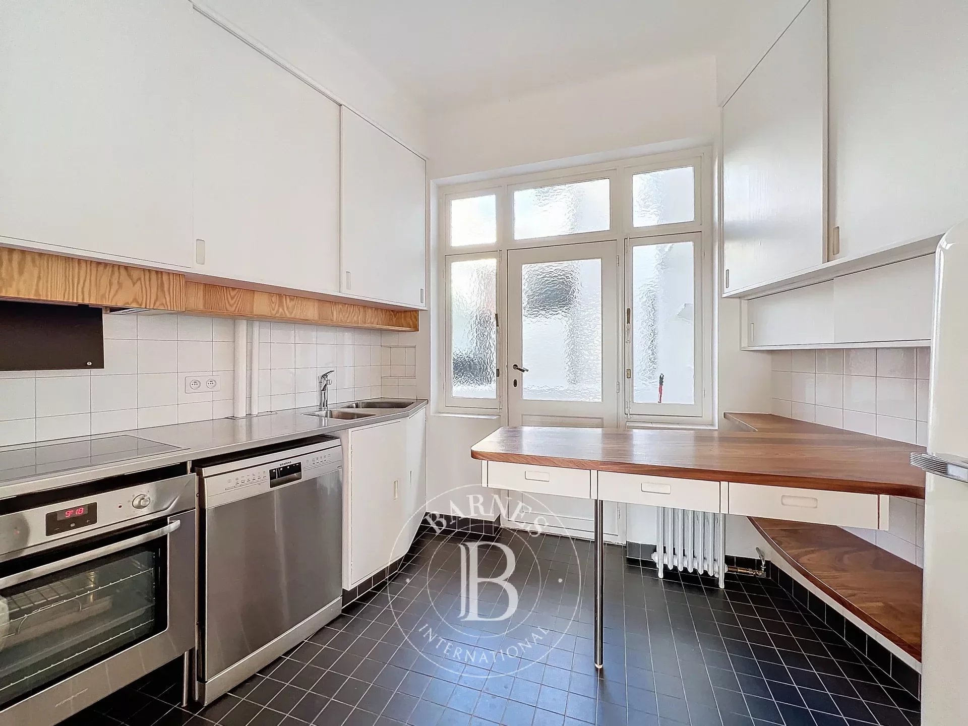 Bright apartment with a view of the Ixelles ponds