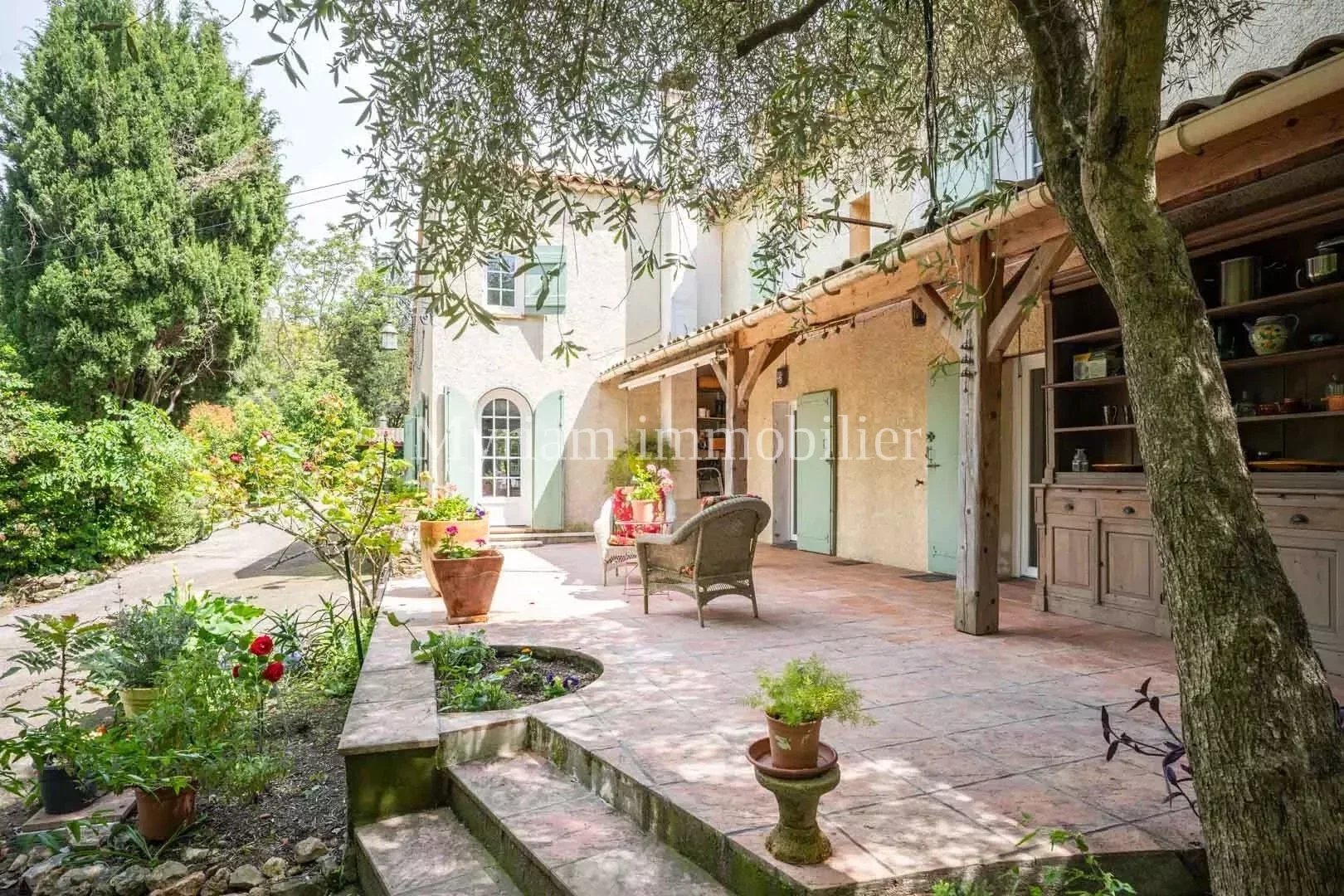 Bastide early 20th century, 6 room swimming pool in GRASSE