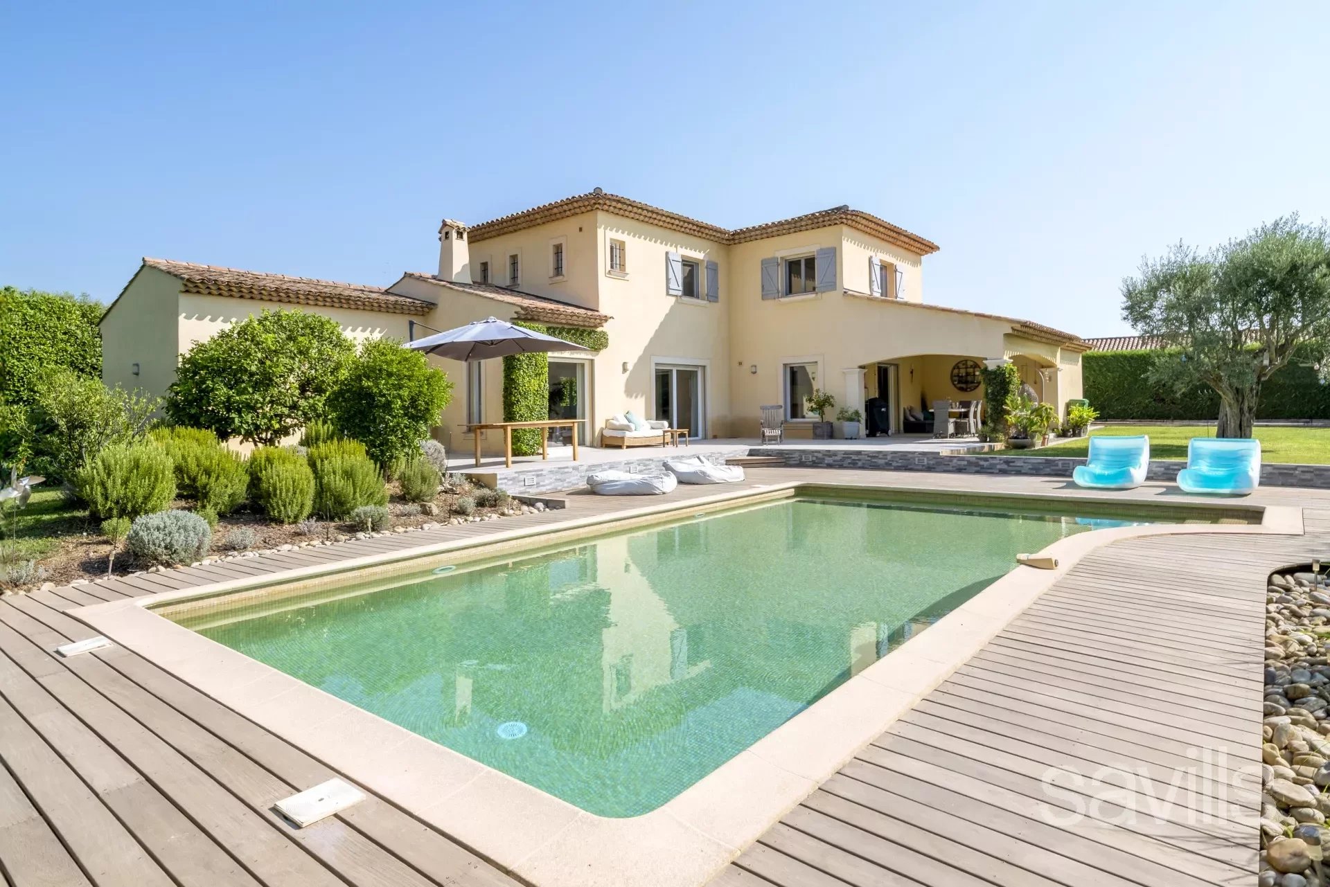 A stunning villa within a quiet location