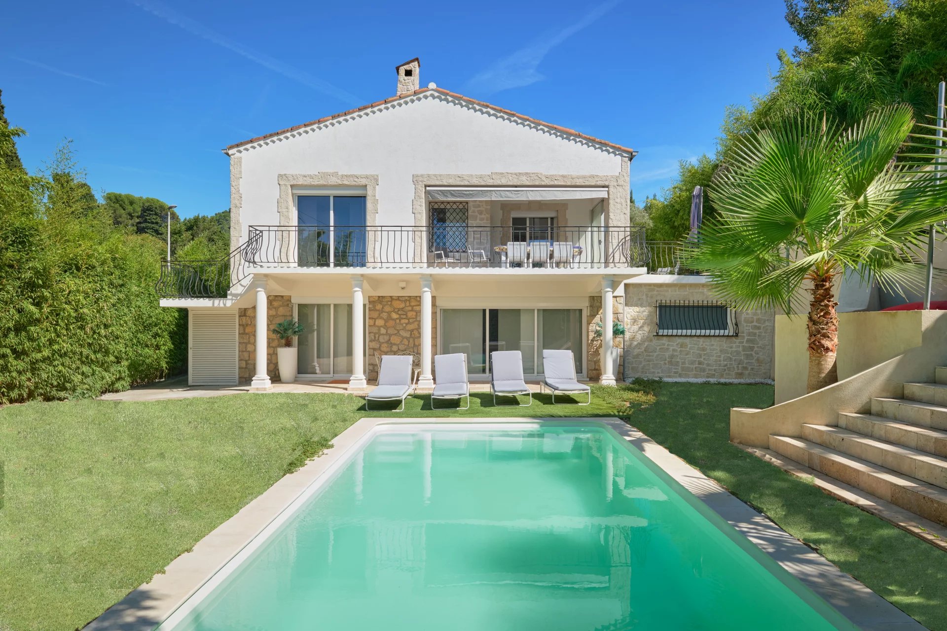 06400 CANNES VILLA