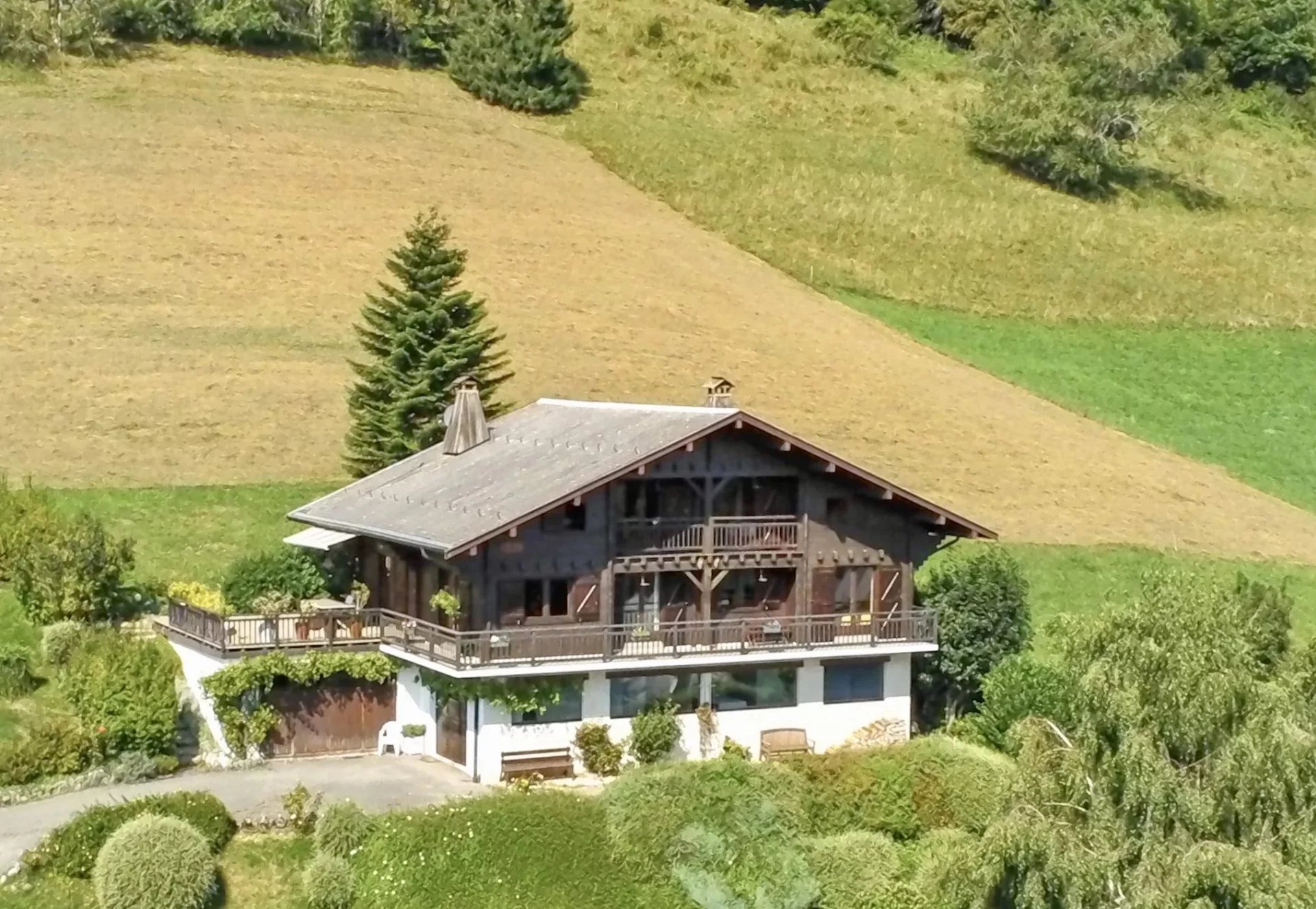 Chalet individuel sur les hauteurs du Lac d'Annecy