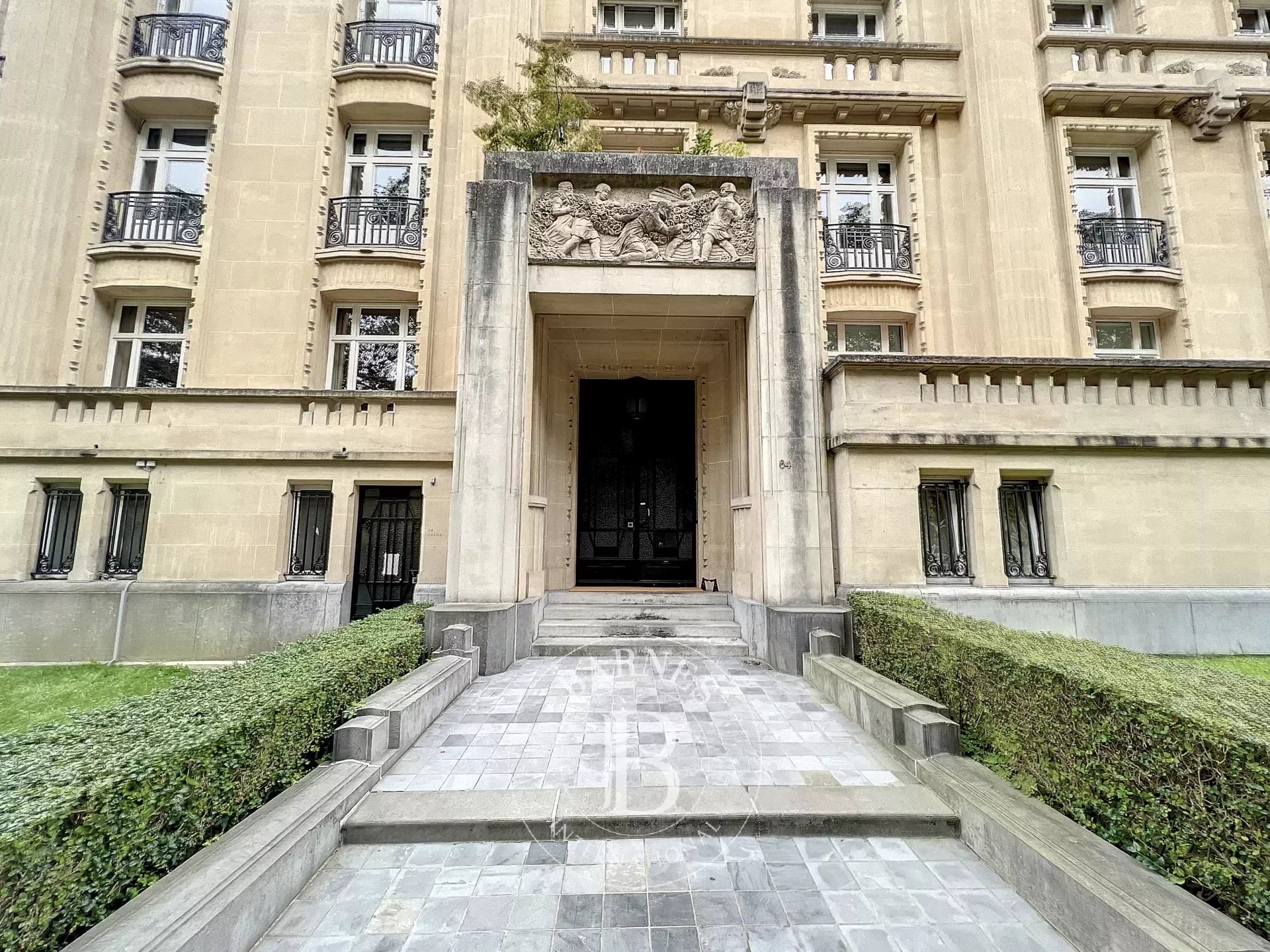 Appartement de standing face à labbaye de la Cambre