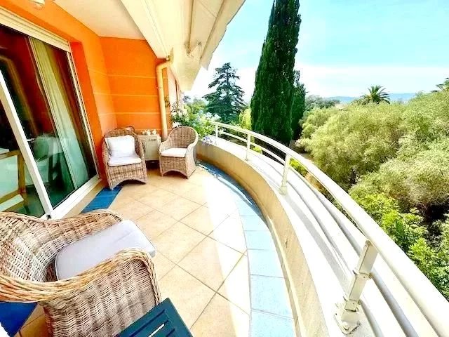 CANNES IN VENDUTTO trilocale apartment for sale