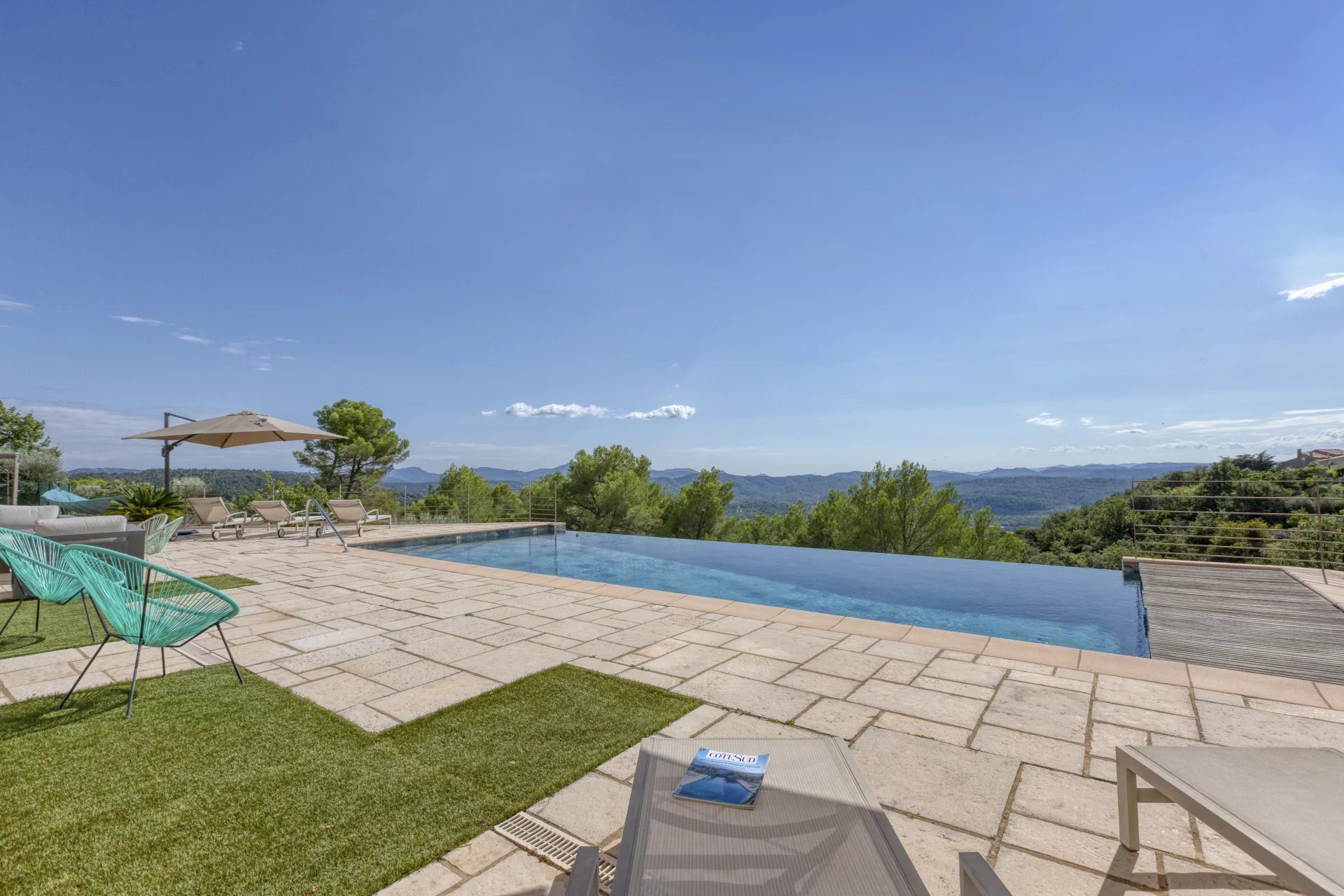 AUTHENTIC BASTIDE NEAR VILLAGE - MONTAUROUX