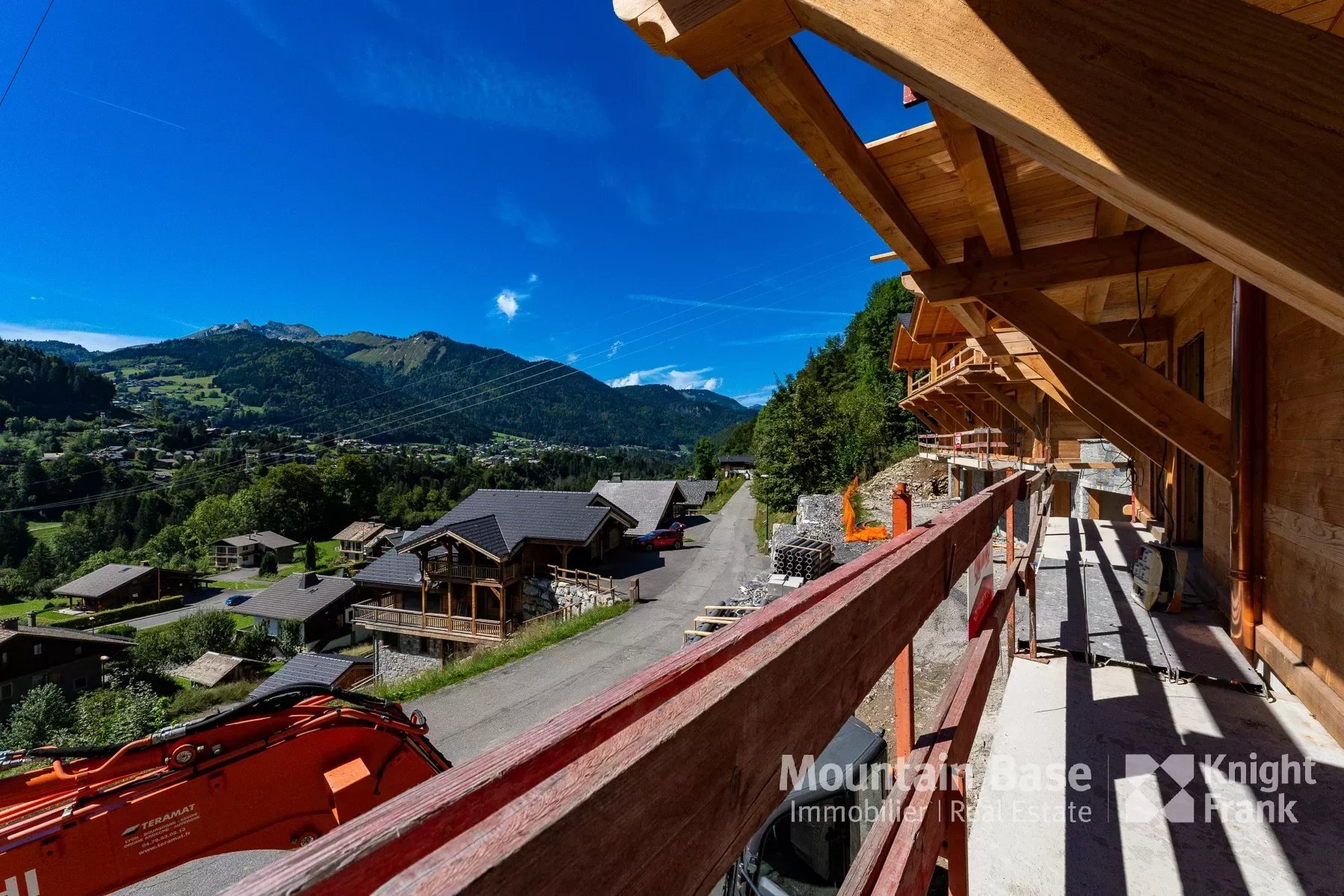 Photo of 5 bedroom new build chalet in Montriond