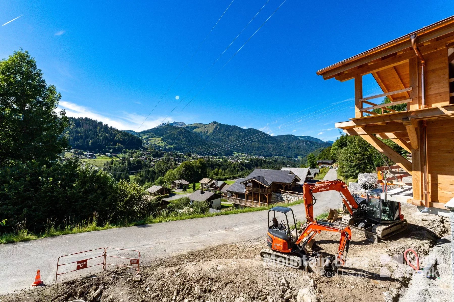 Photo of 5 bedroom new build chalet in Montriond