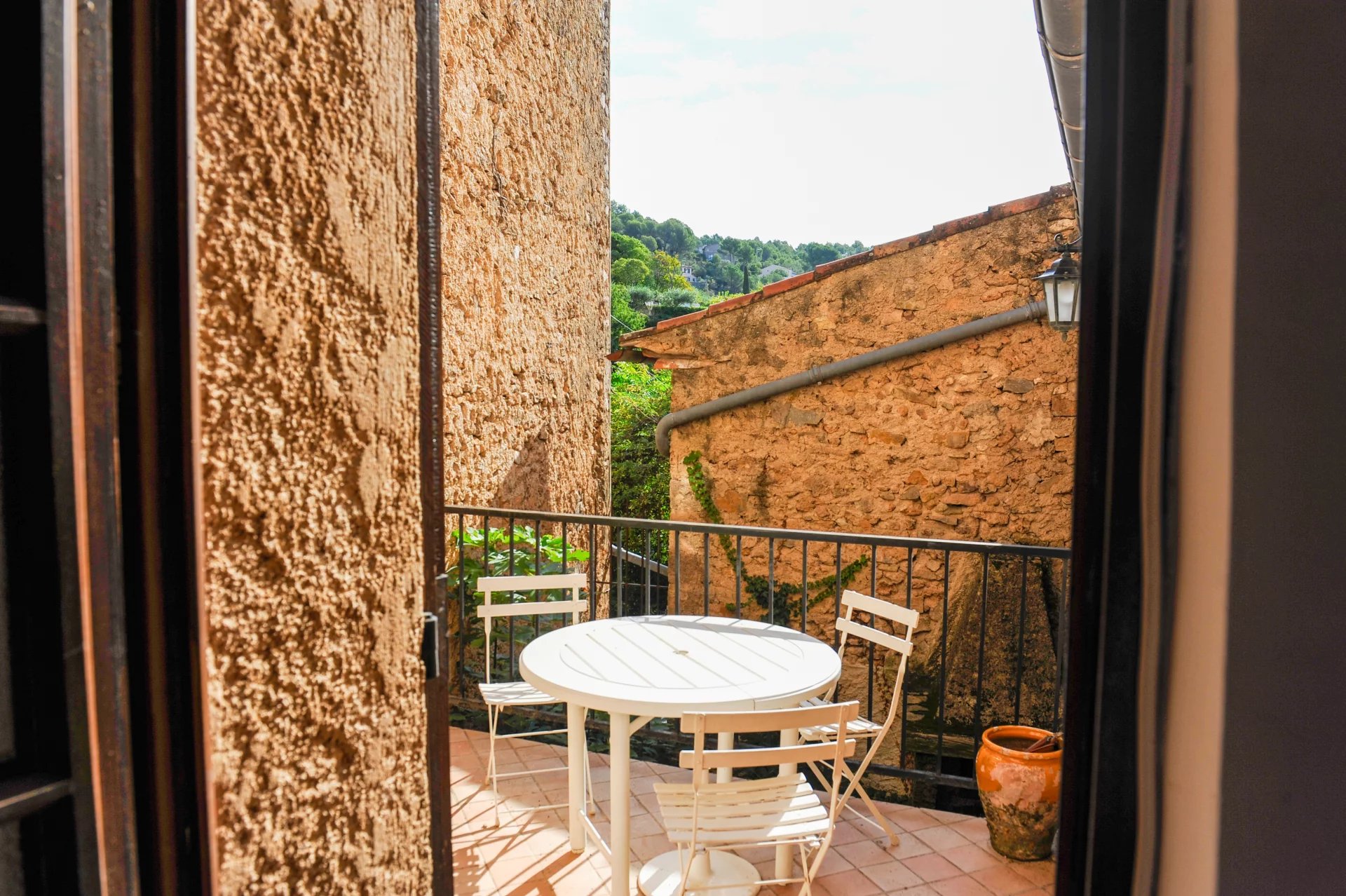 Charming townhouse to renovate - Cotignac