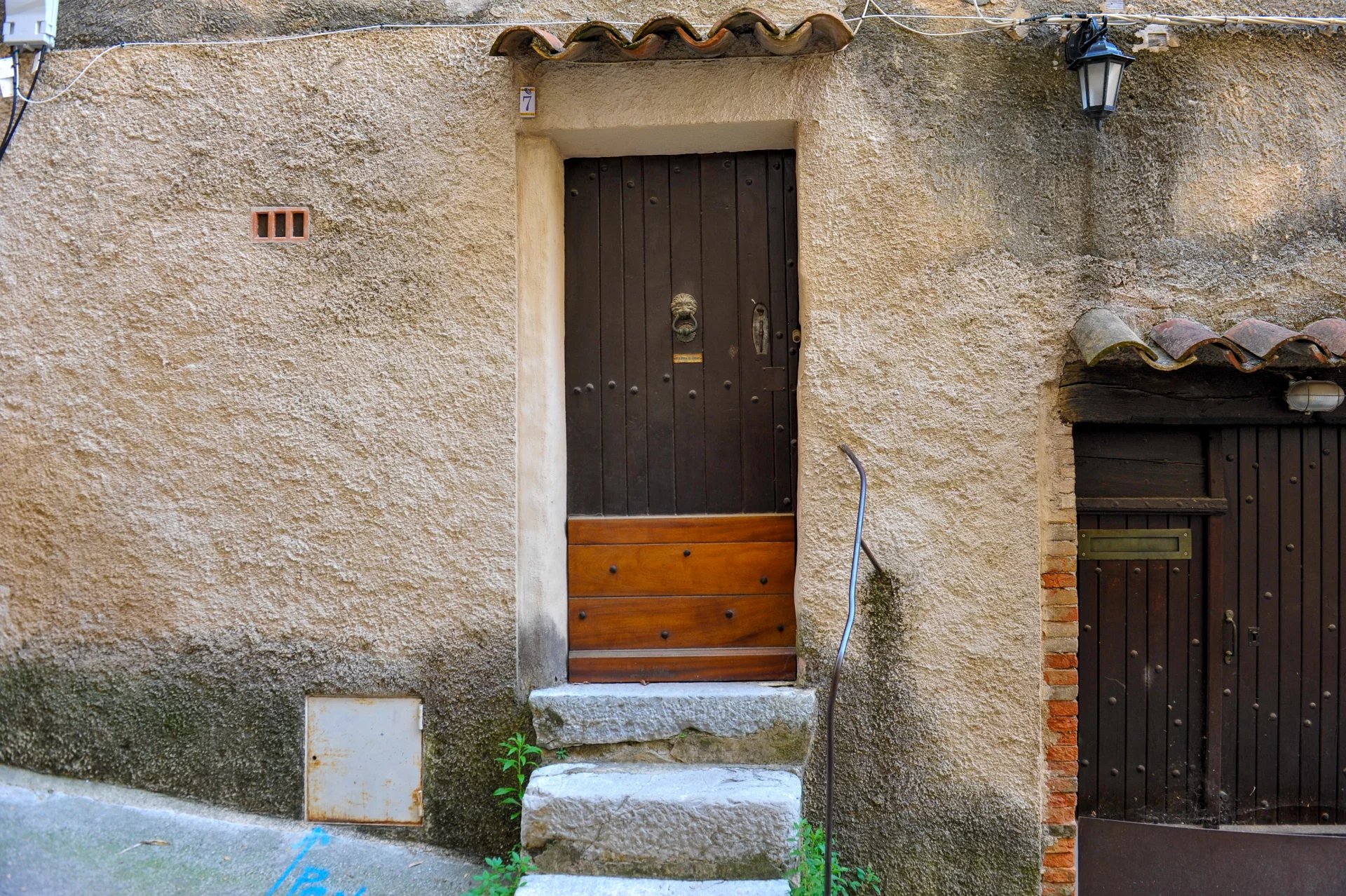 Charming townhouse to renovate - Cotignac