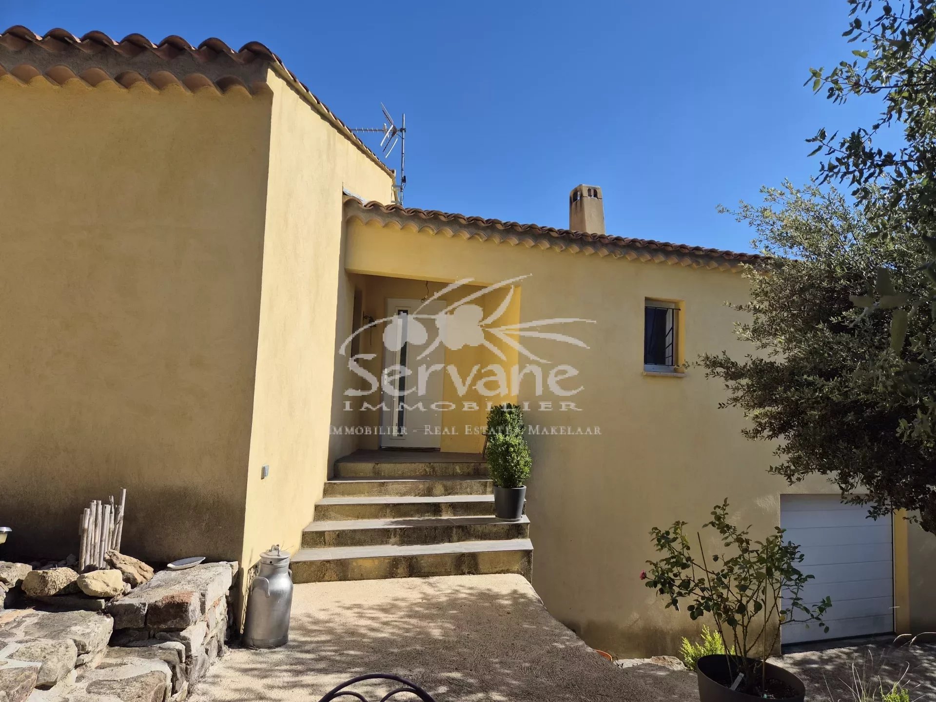 MONTFORT SUR ARGENS LARGE 4 BEDROOMS VILLA T5