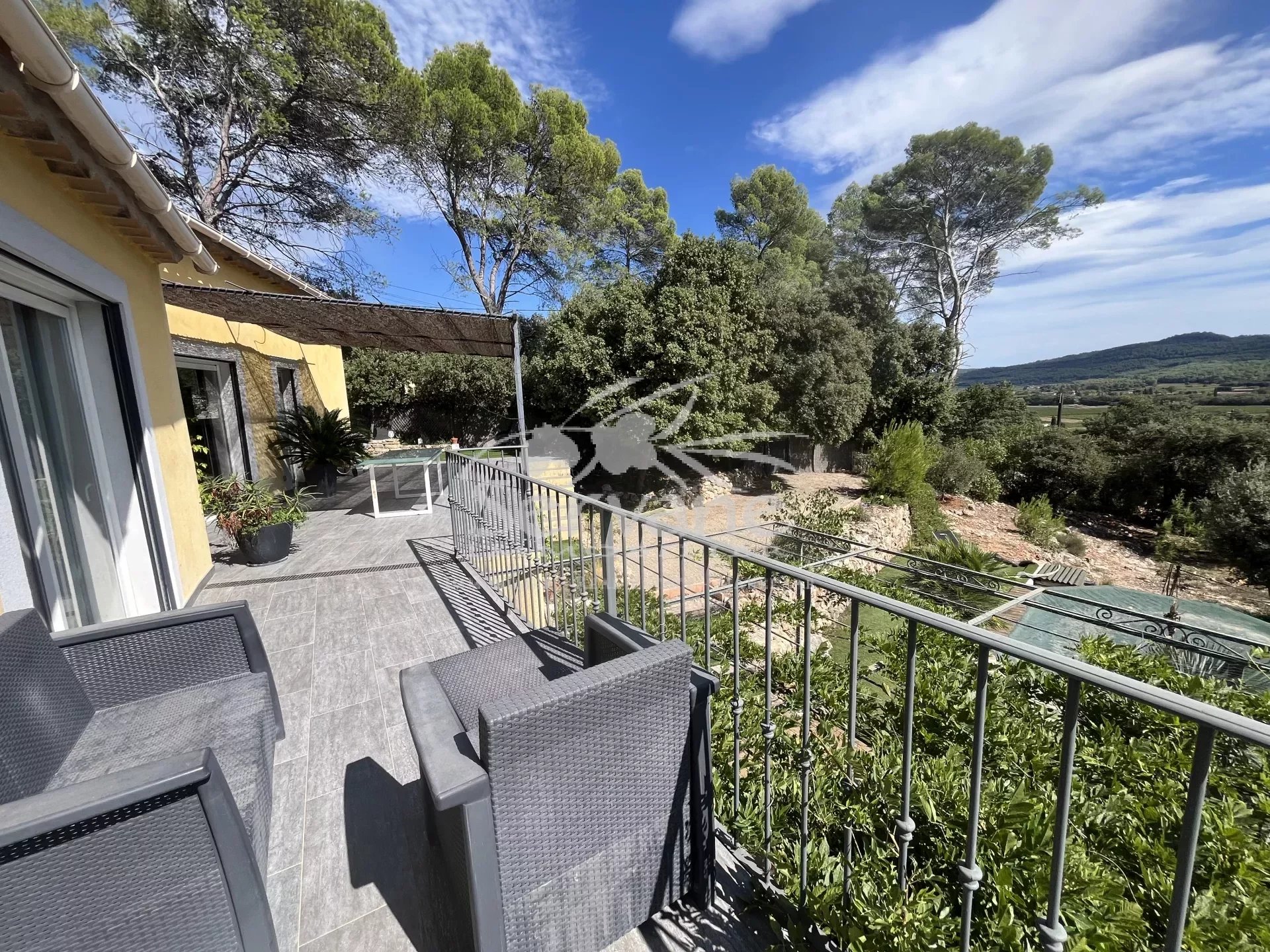 MONTFORT SUR ARGENS LARGE 4 BEDROOMS VILLA T5