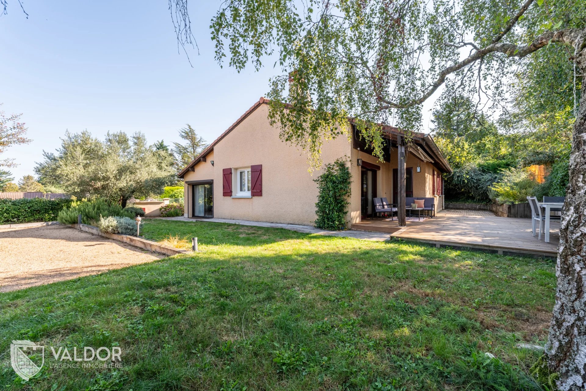 Maison de plain pied sur les hauteurs de Genay