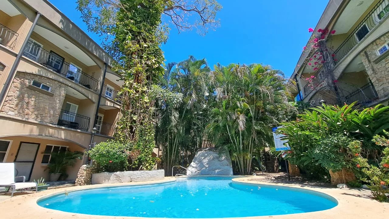 Condominium de Trois Chambres au Bord de la Plage à Quelques Pas du Littoral