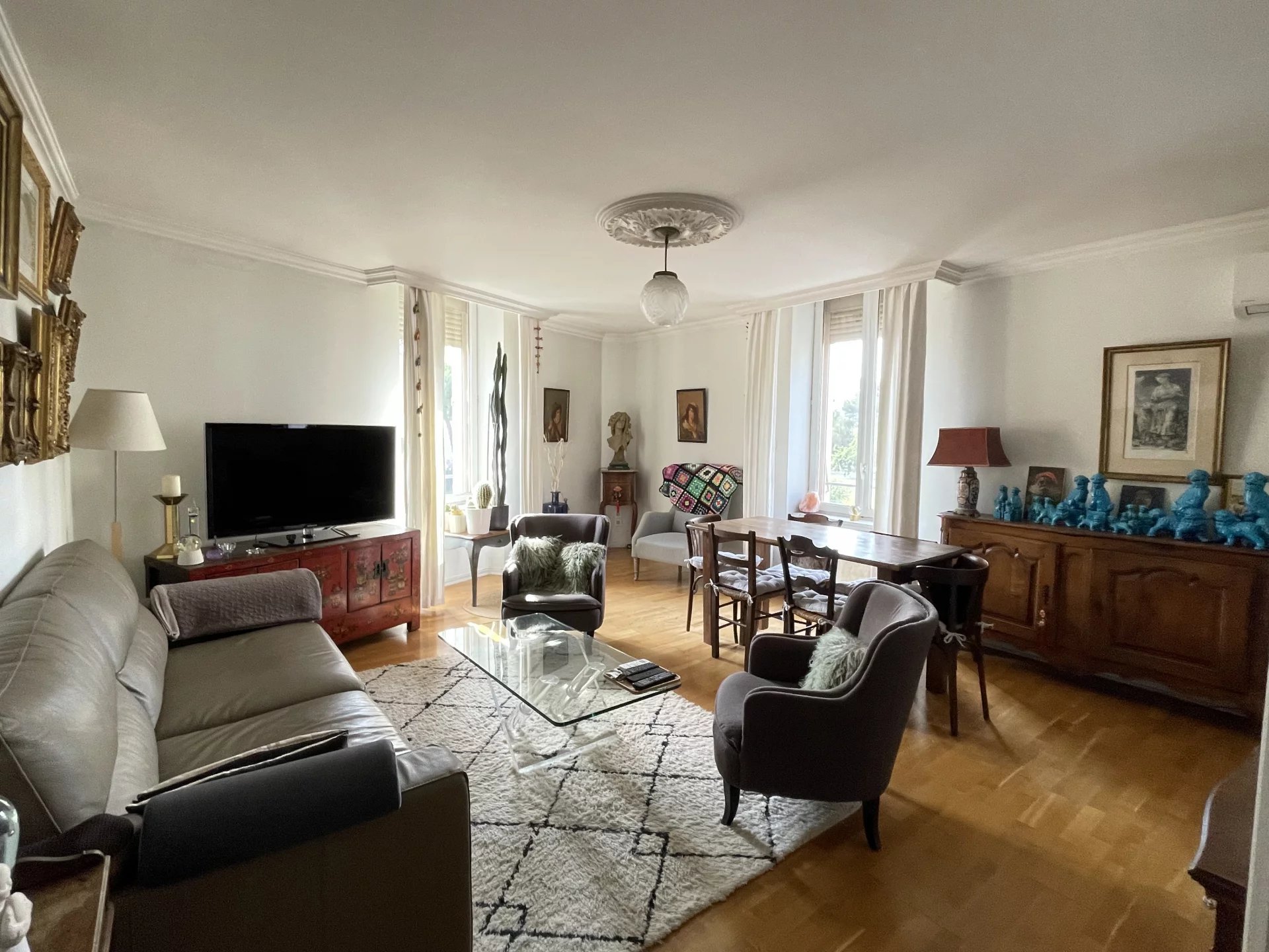 NARBONNE  -APPARTEMENT AVEC PETIT BALCON -