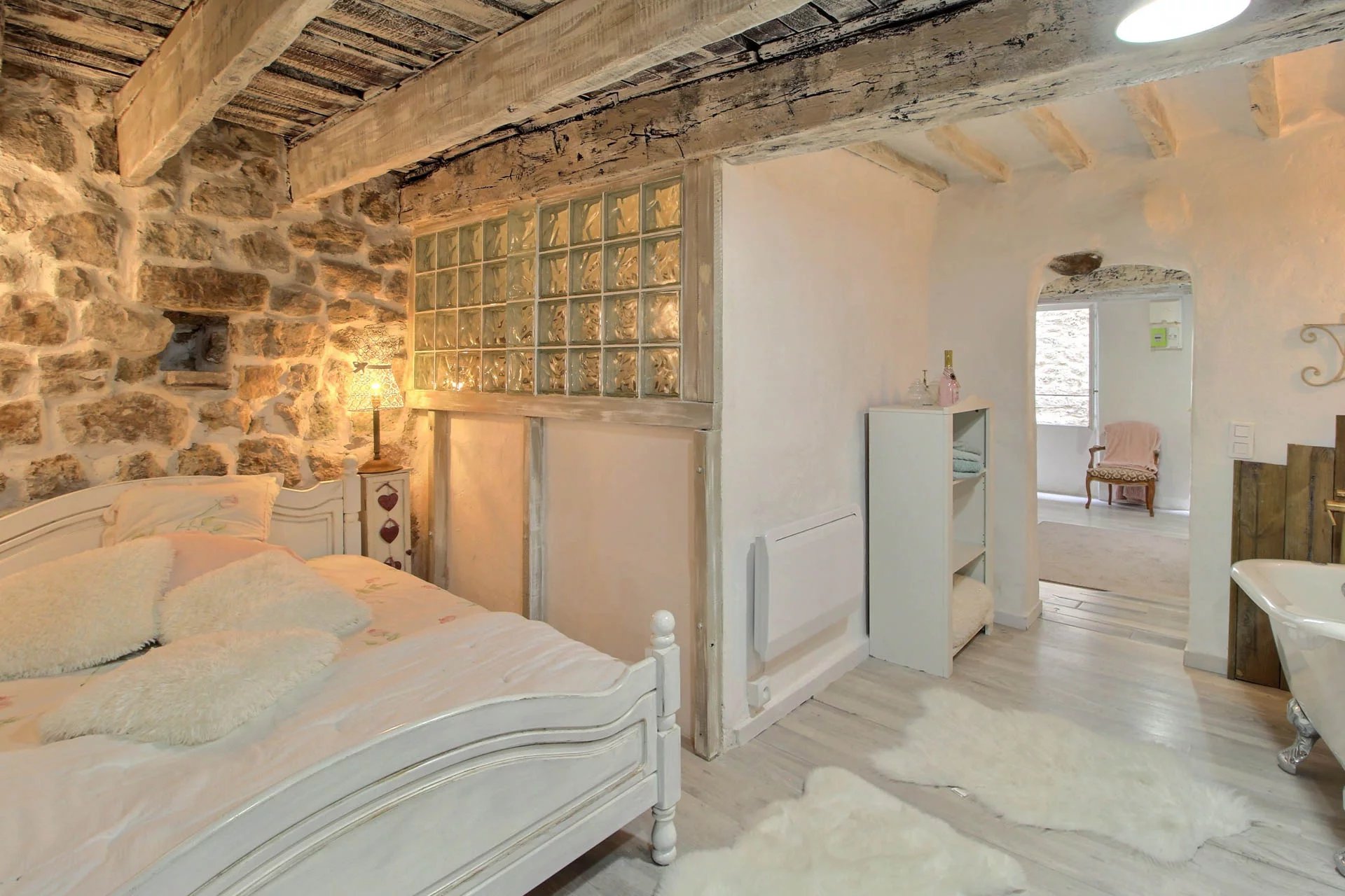 Beautiful renovated village house with roof terrace - Callian