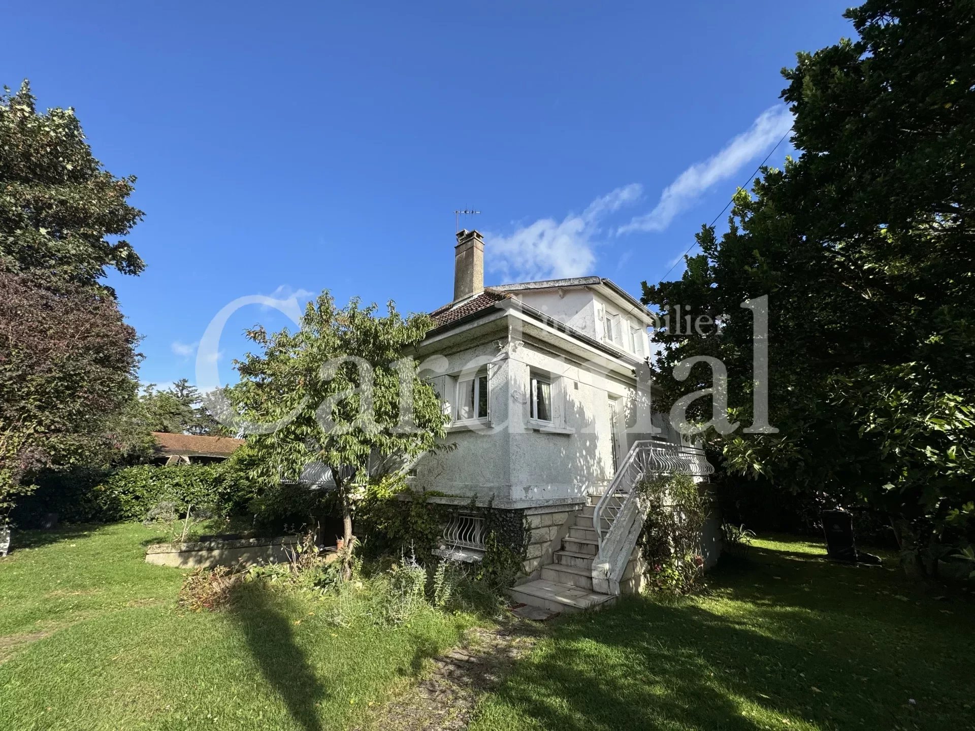 Sale House - Fontenay-le-Fleury