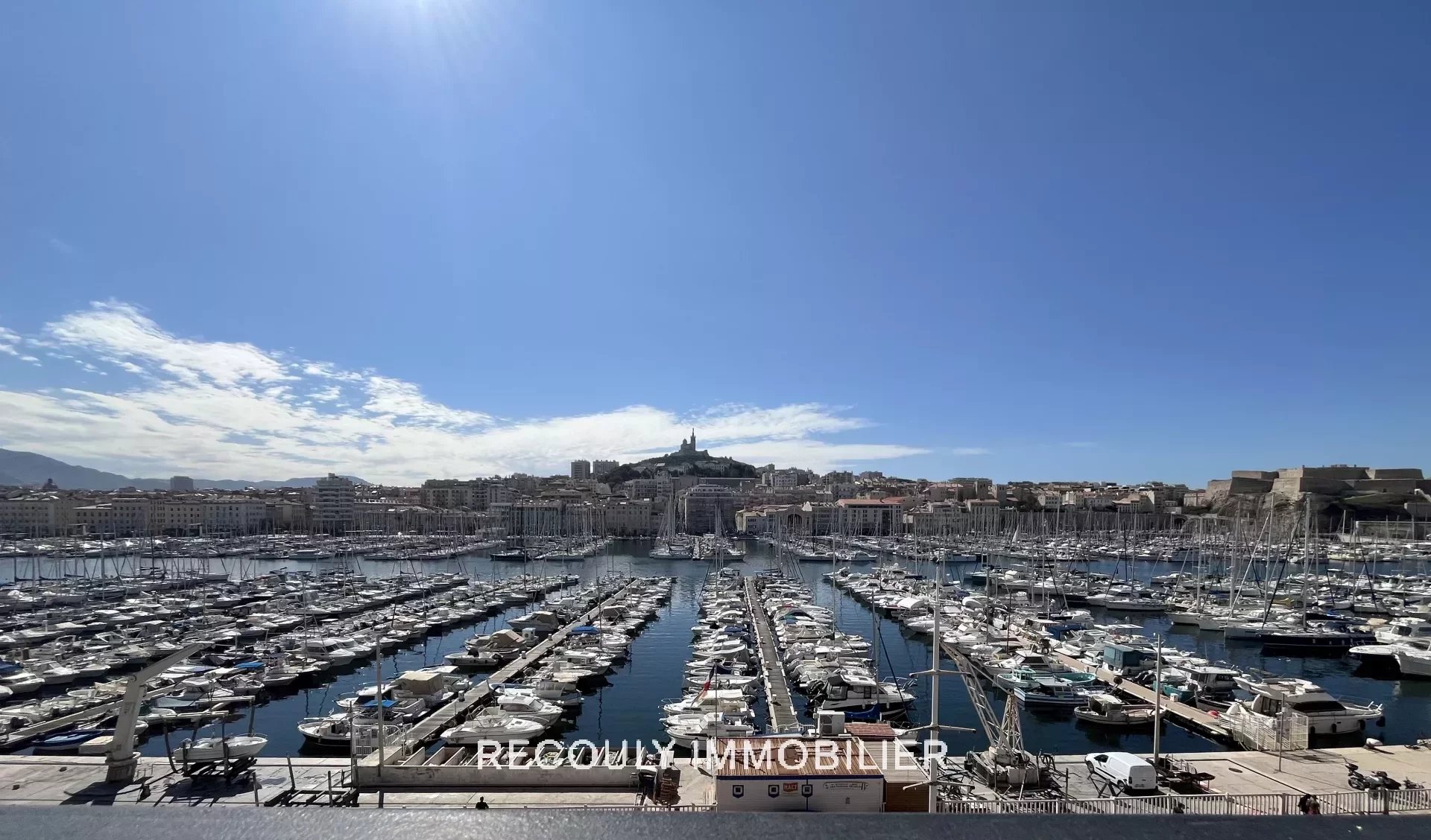 Appartement  POUILLON T3 Terrasse vue panoramique / 13002 Vieux Port