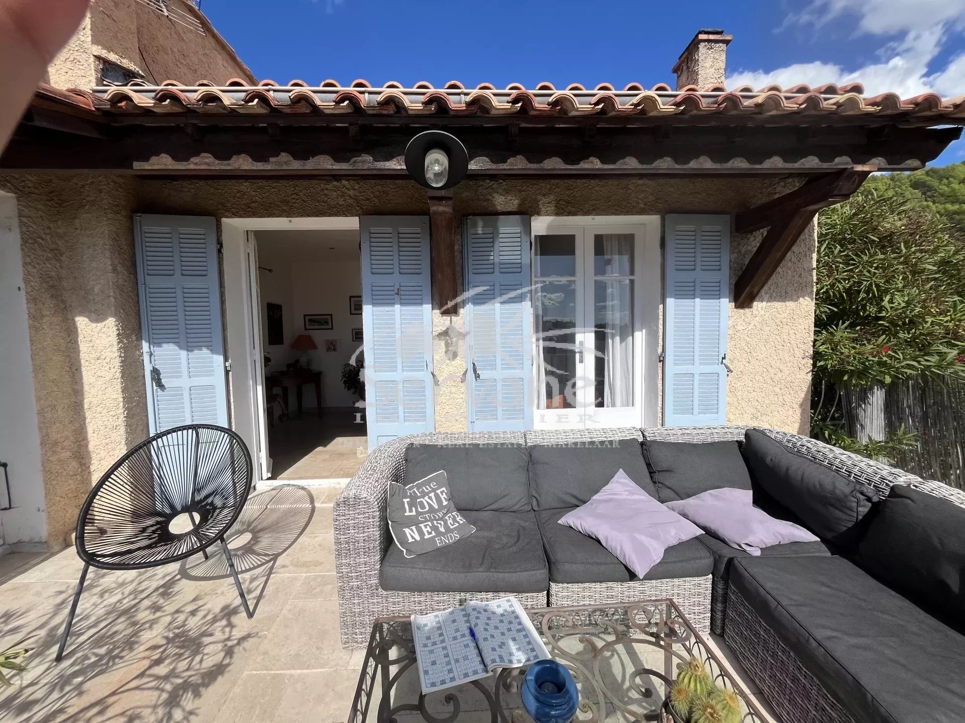 LOVELY 2 BEDROOMS VILLA COTIGNAC