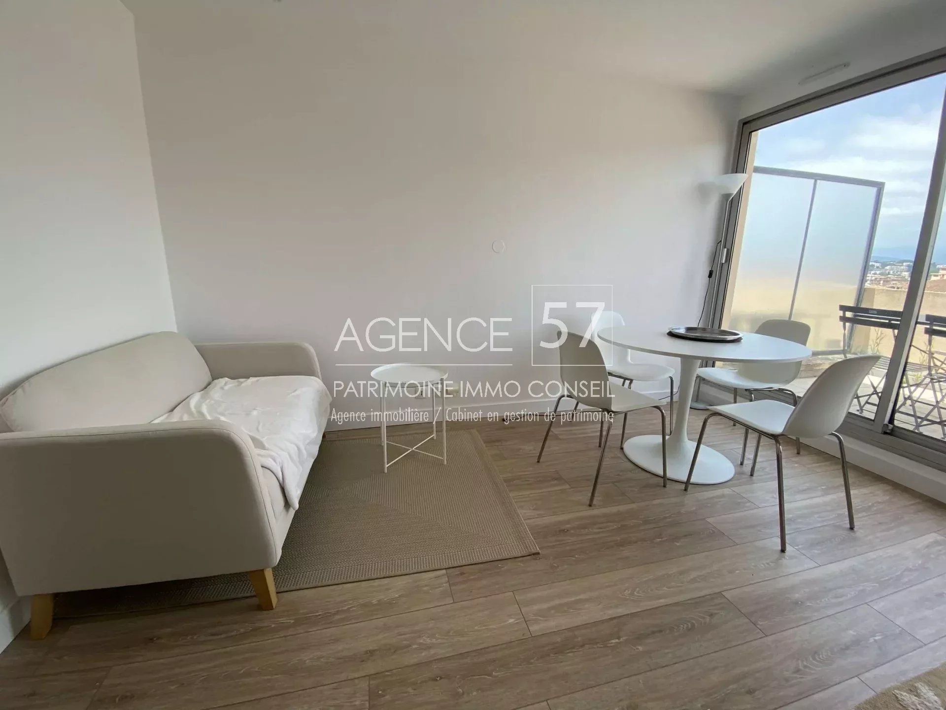 06150 CANNES-LA-BOCCA APPARTEMENT