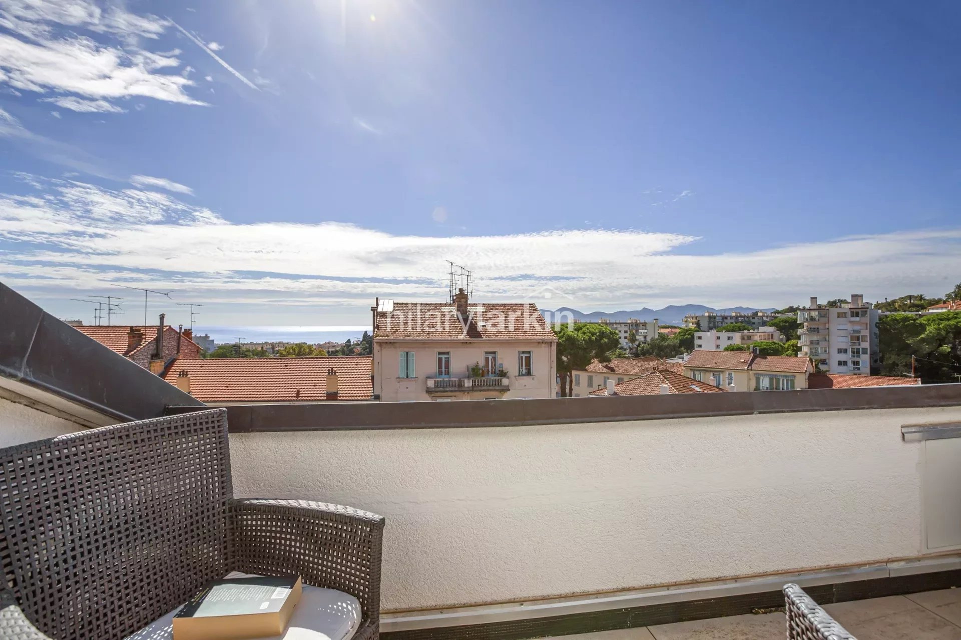 Superbe appartement de style loft de 3 chambres à Cannes avec vue mer