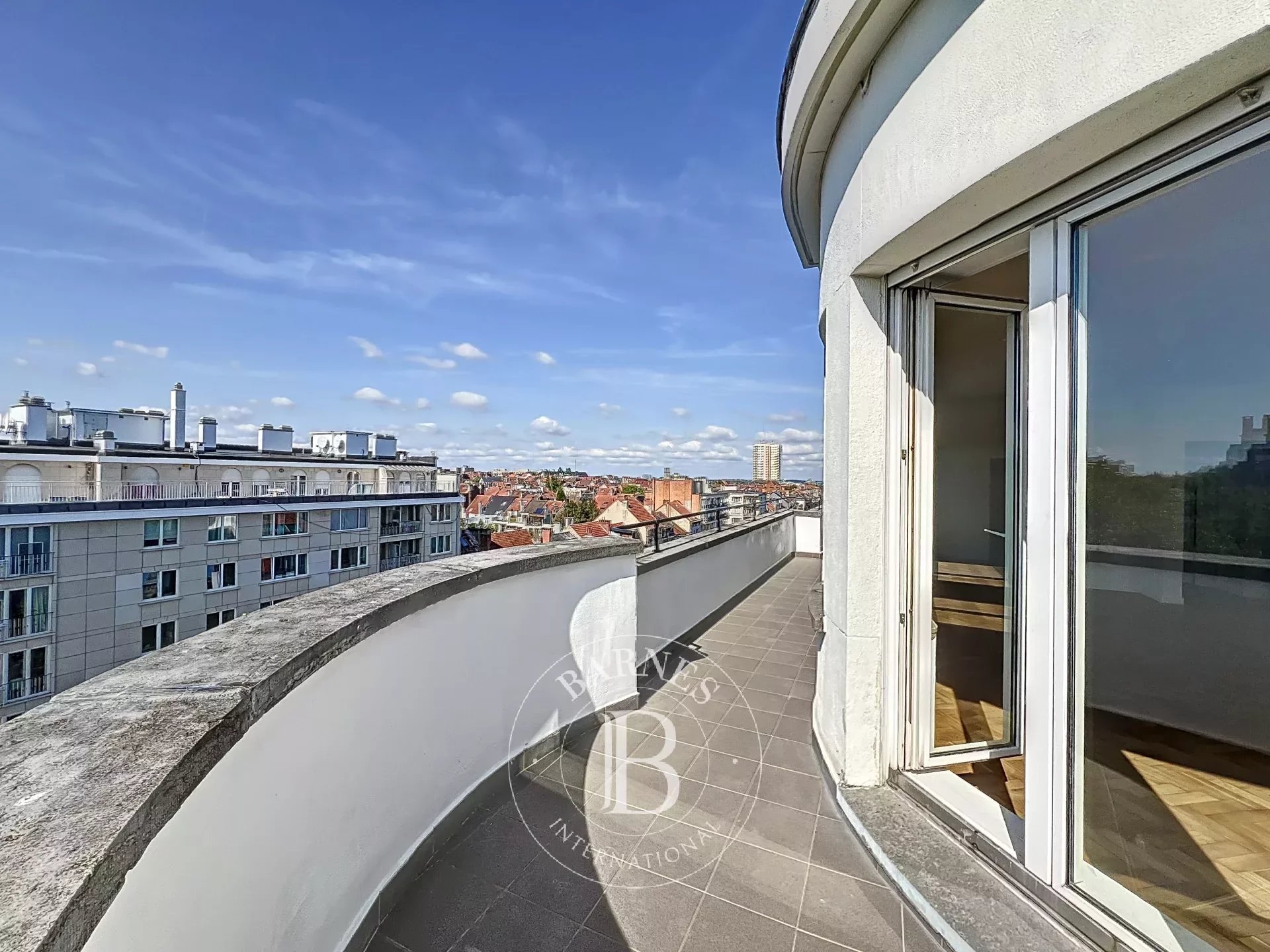 Molière - Bright penthouse with terrace