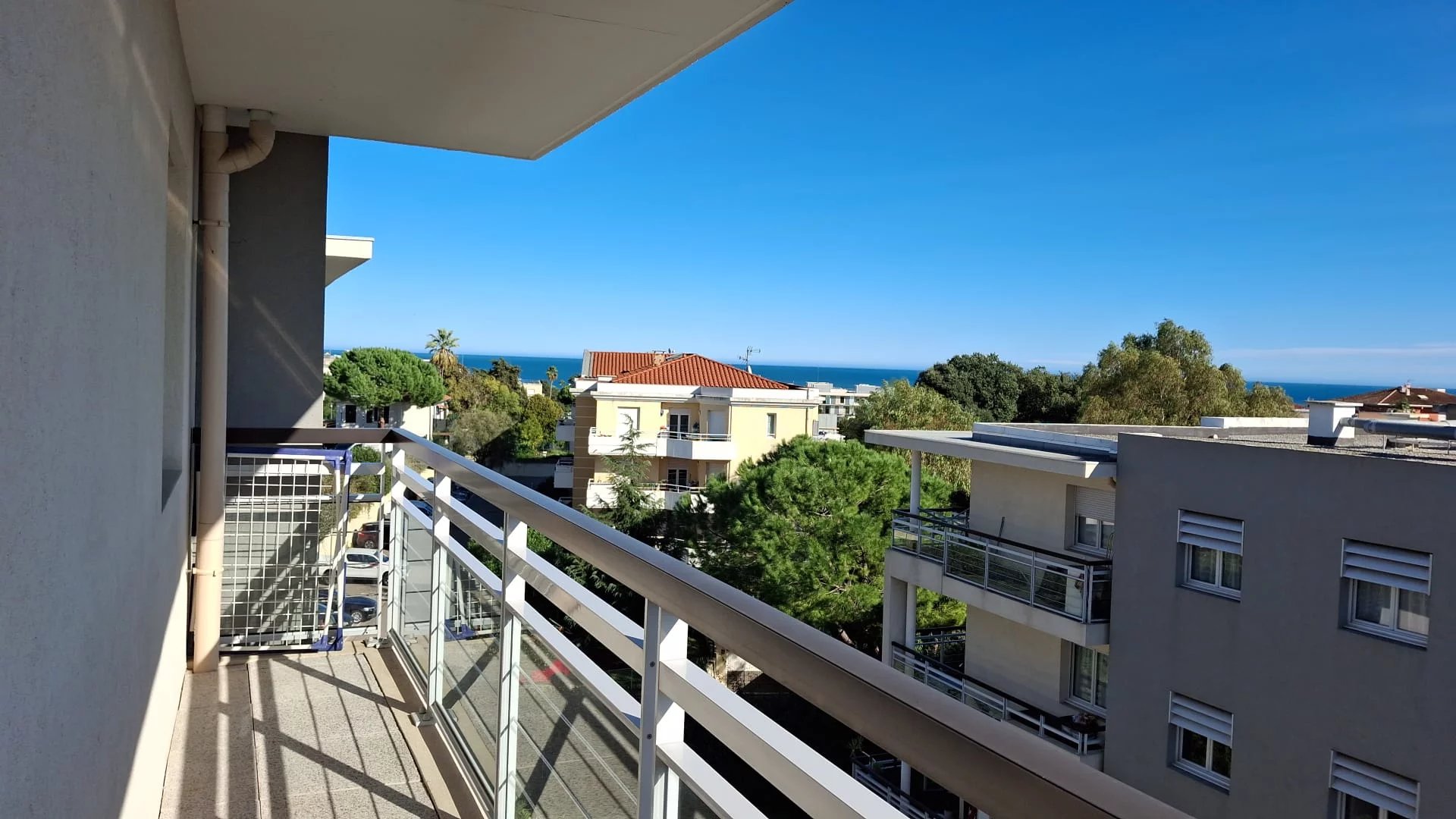 Rental Apartment - Antibes