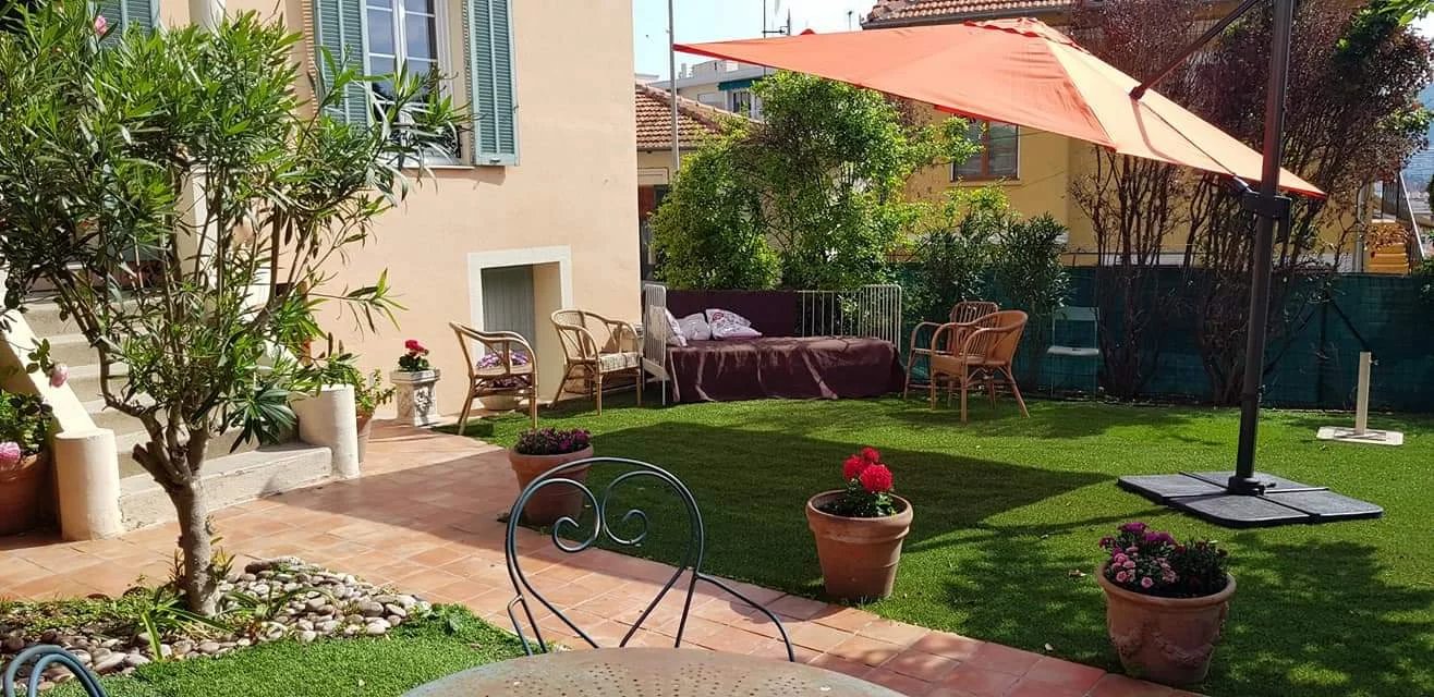 CANNES VENTE CHARMANTE MAISON DE VILLE PROCHE CENTRE