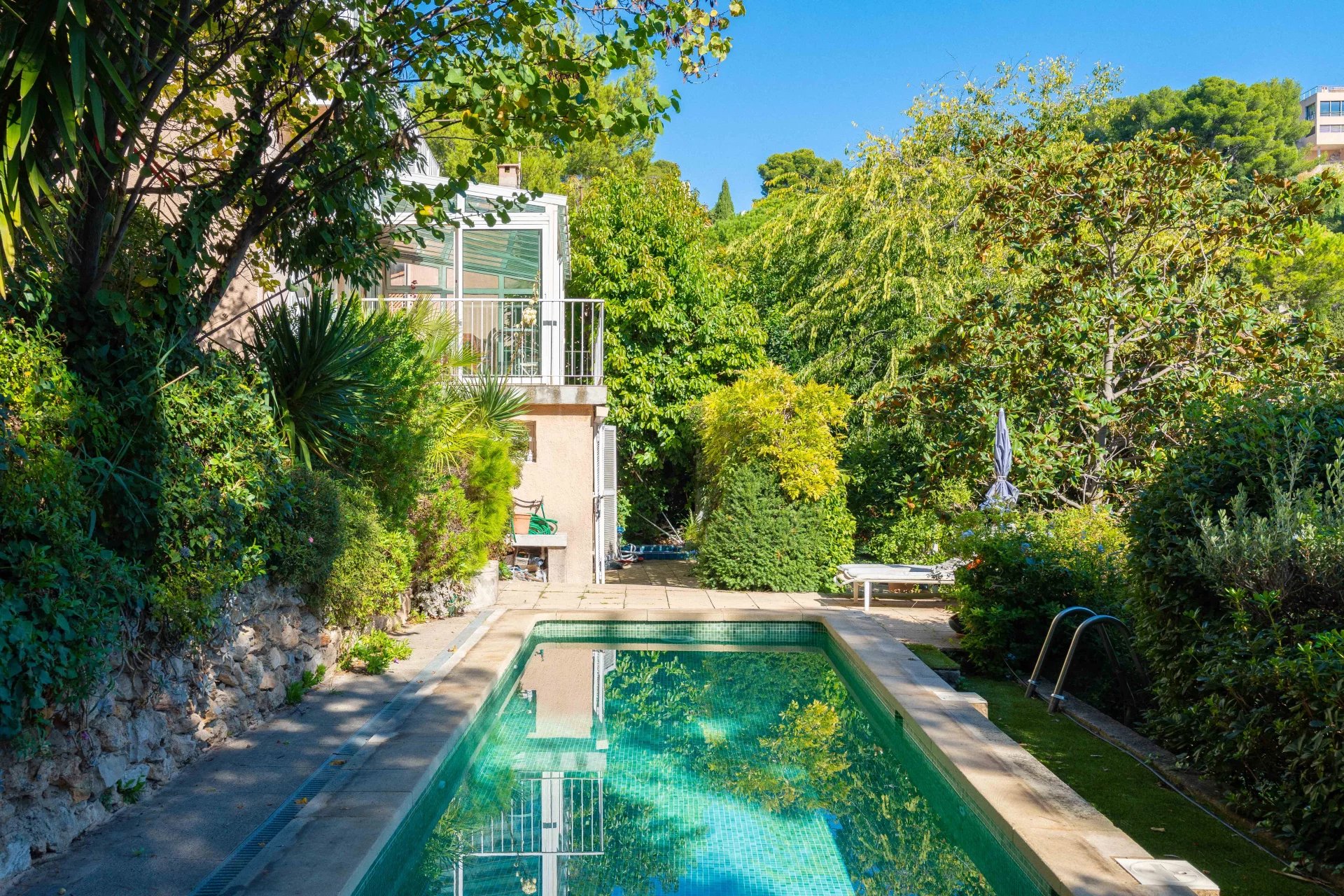 MAISON DE CHARME AVEC PISCINE  - PERIER / ROUCAS  - 13008 MARSEILLE